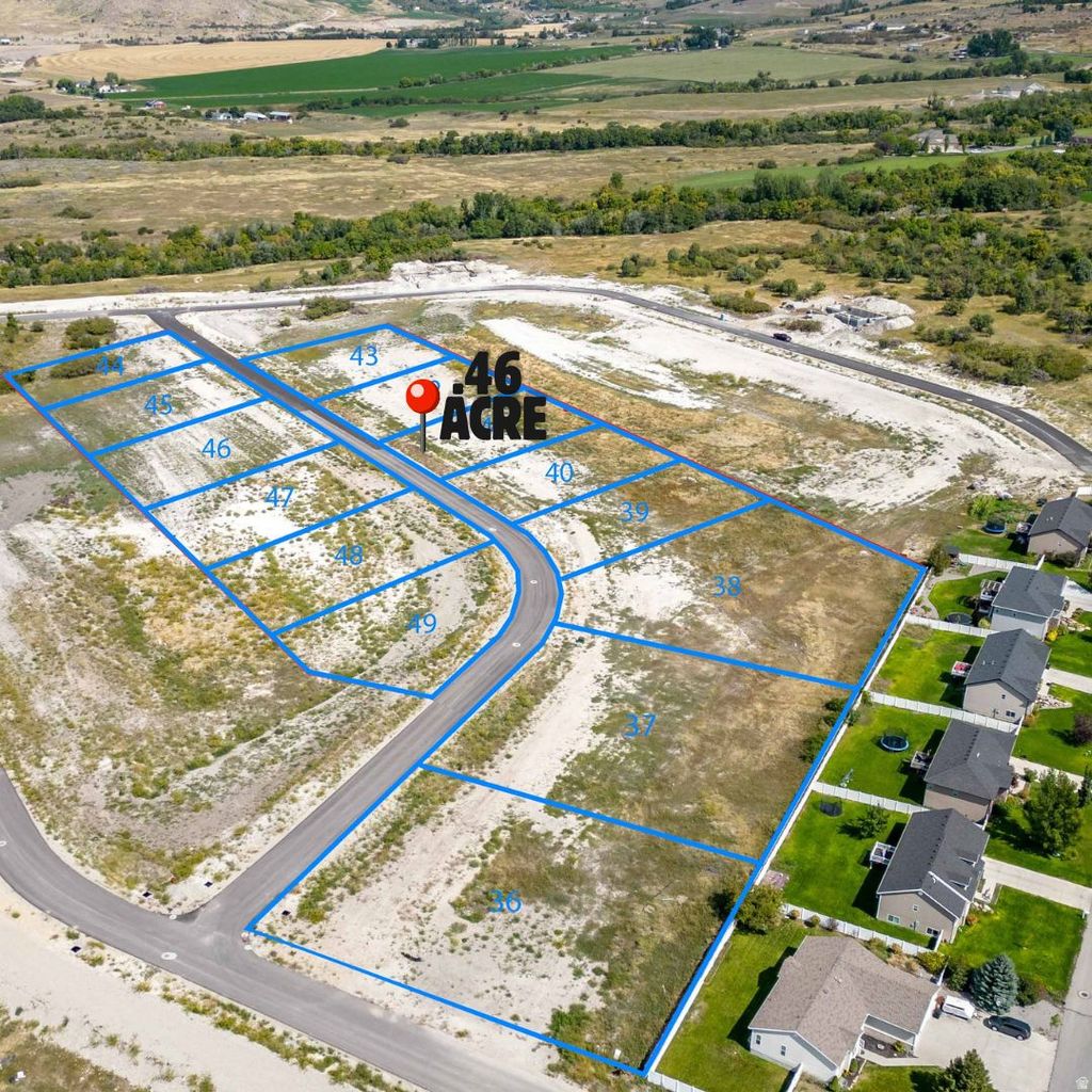 Photo of 670 N CHERRY RIDGE LN #41, Richmond, UT 84333 (MLS # 2136661)