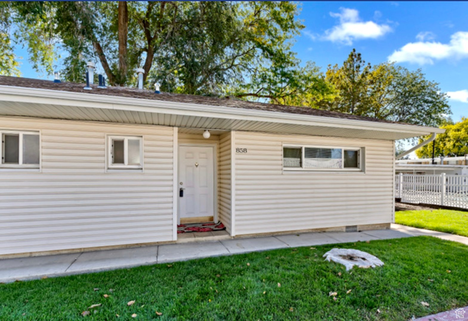 858 E Maple View Dr, Salt Lake City, Utah image 1