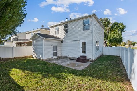 Tiny photo for 2034 N 2095 W, Clinton, UT 84015 (MLS # 2118432)
