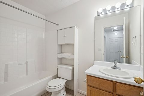 Tiny photo for 2034 N 2095 W, Clinton, UT 84015 (MLS # 2118432)
