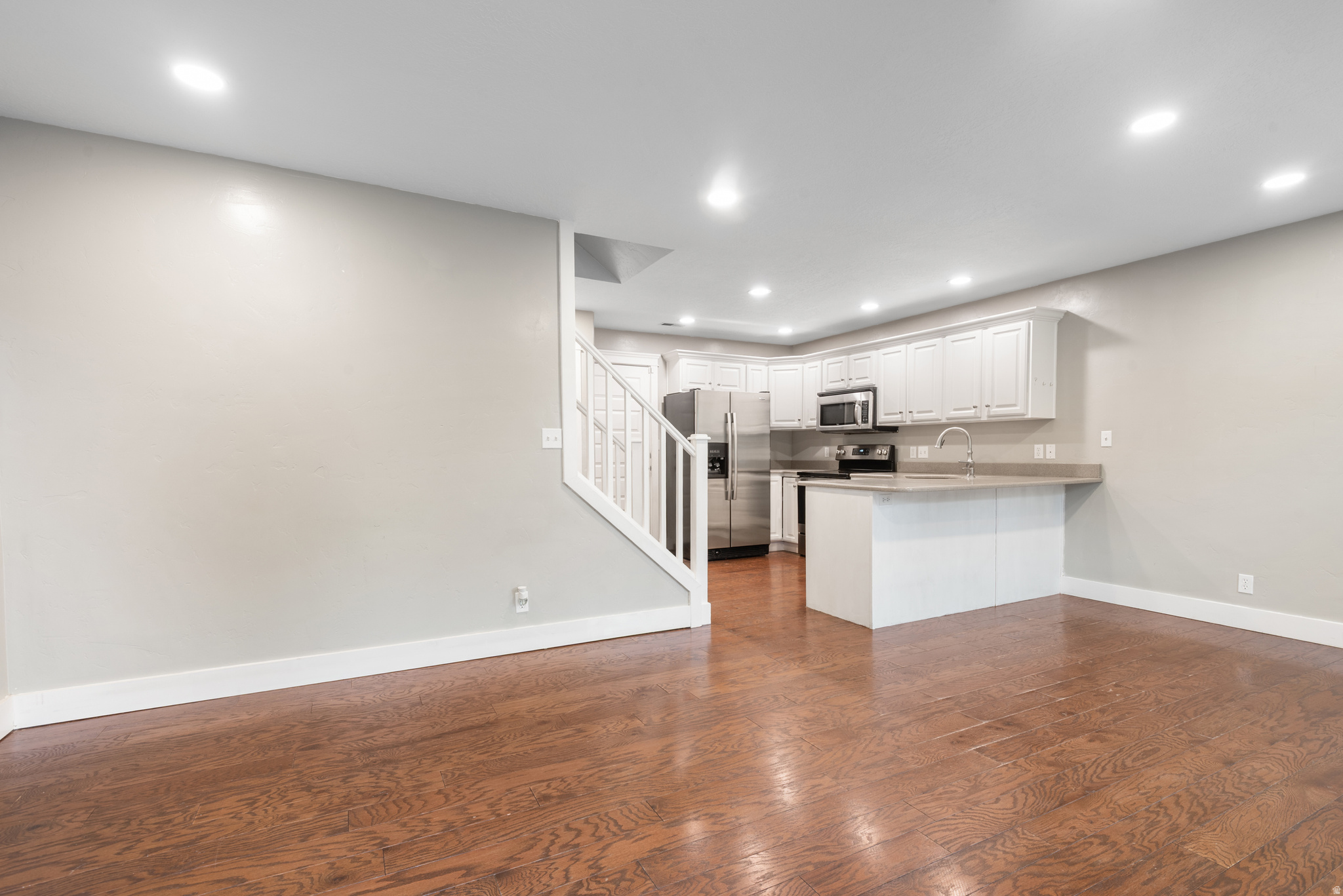 RIVER CROSSING - Residential