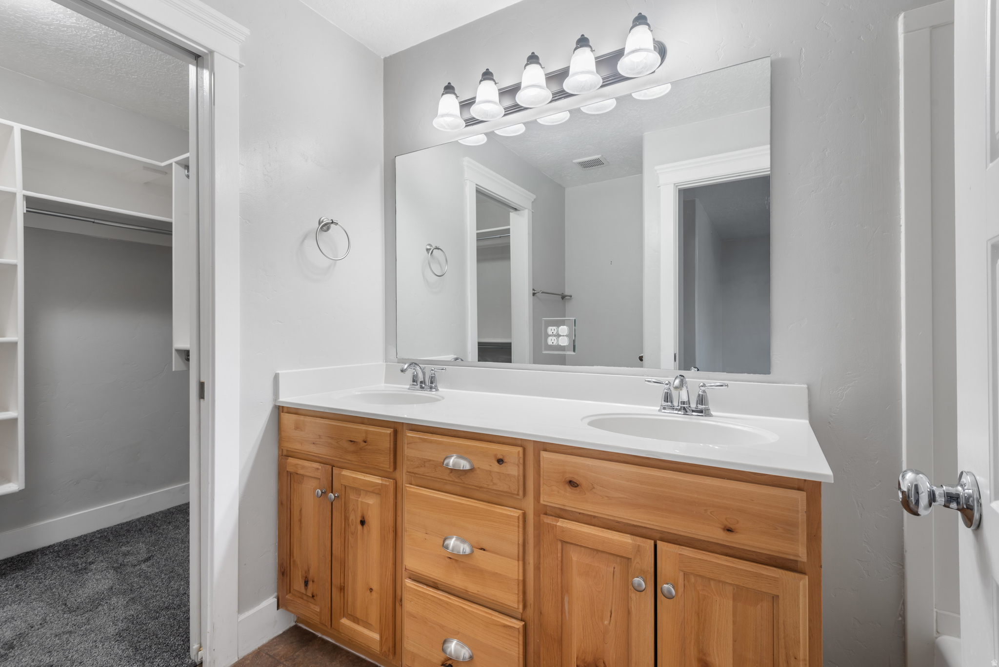 RIVER CROSSING - Residential