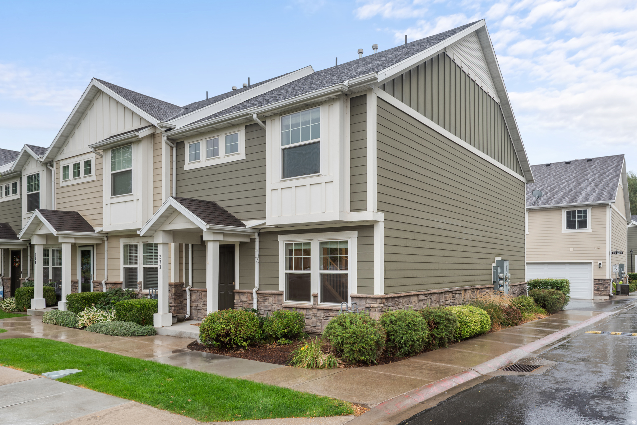 RIVER CROSSING - Residential