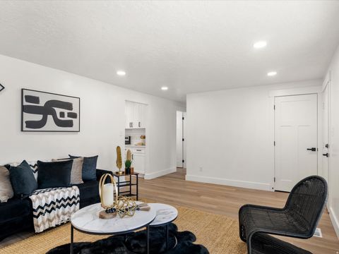 Tiny photo for 3050 N 1025 E, North Ogden, UT 84414 (MLS # 2142396)