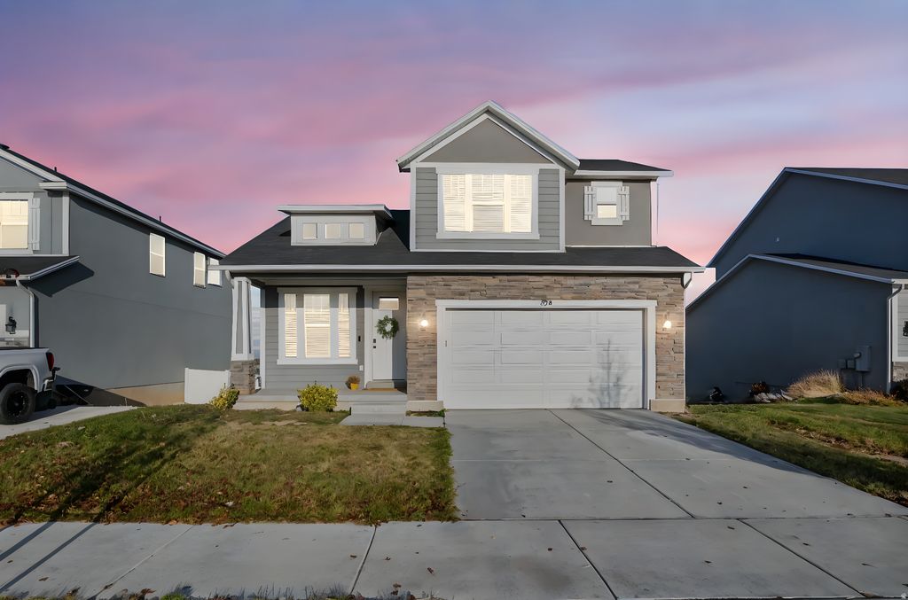 Photo of 294 W QUARTZ RD, Tooele, UT 84074 (MLS # 2124441)
