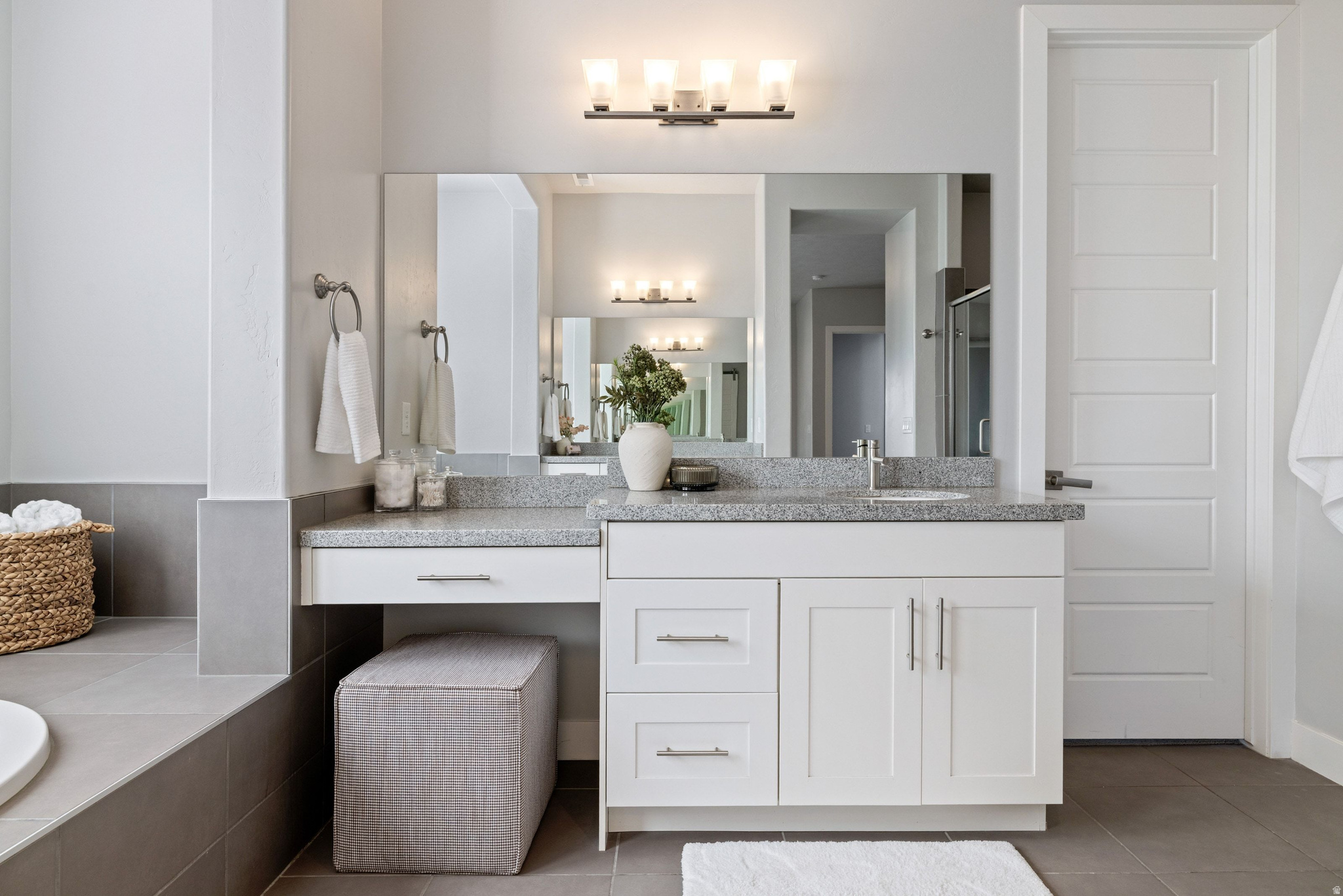 SILVER CREEK ESTATES - Residential