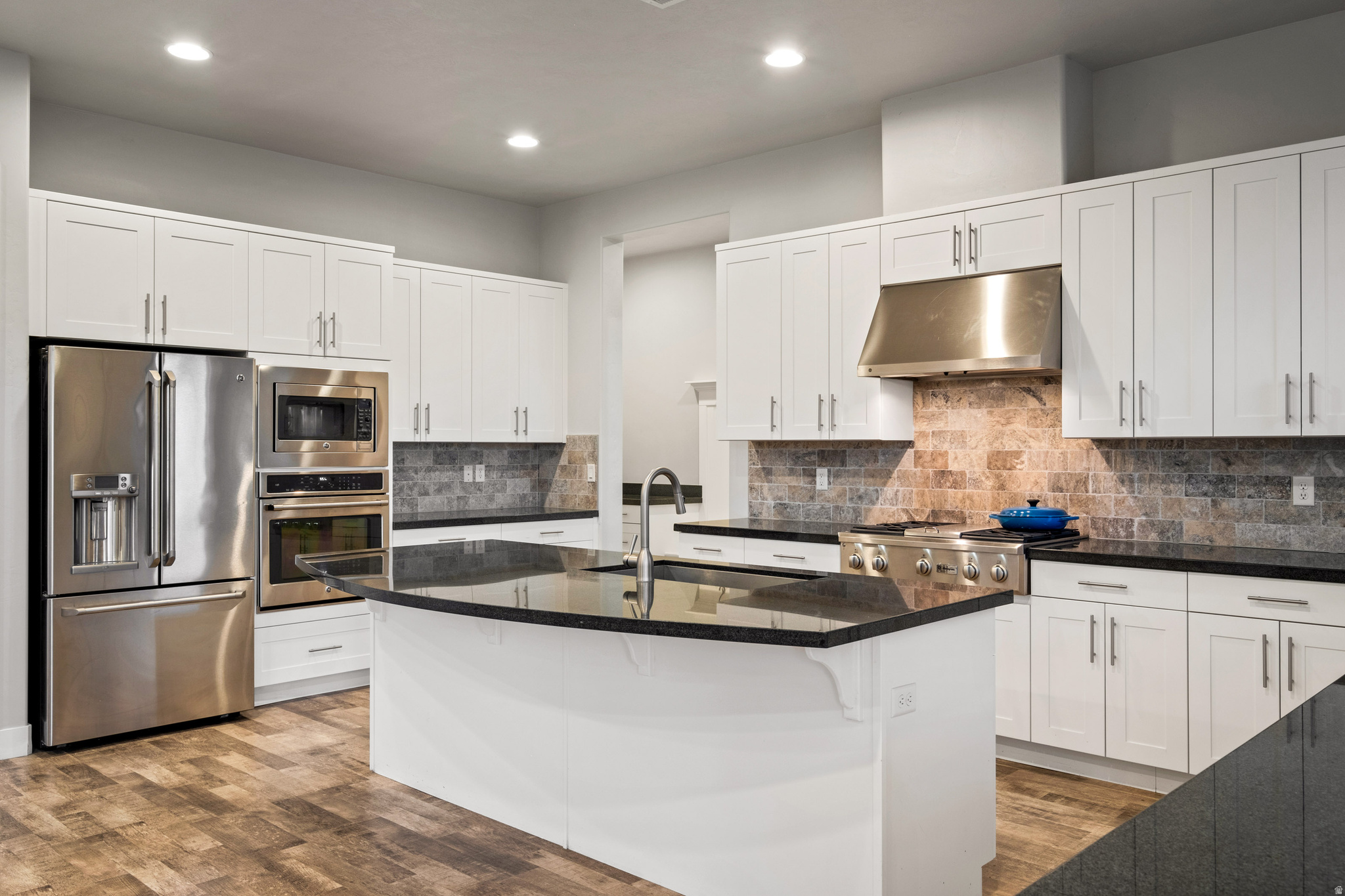 SILVER CREEK ESTATES - Residential