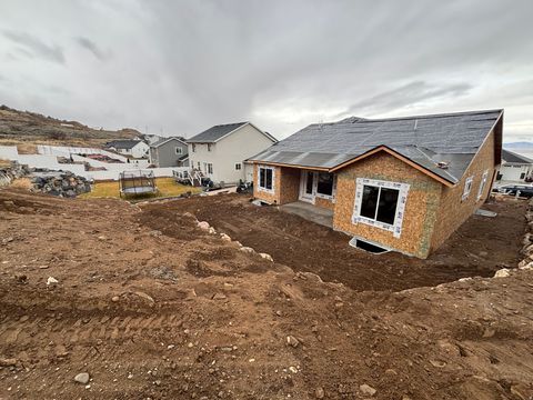 Tiny photo for 697 S 325 E, Willard, UT 84340 (MLS # 2138328)