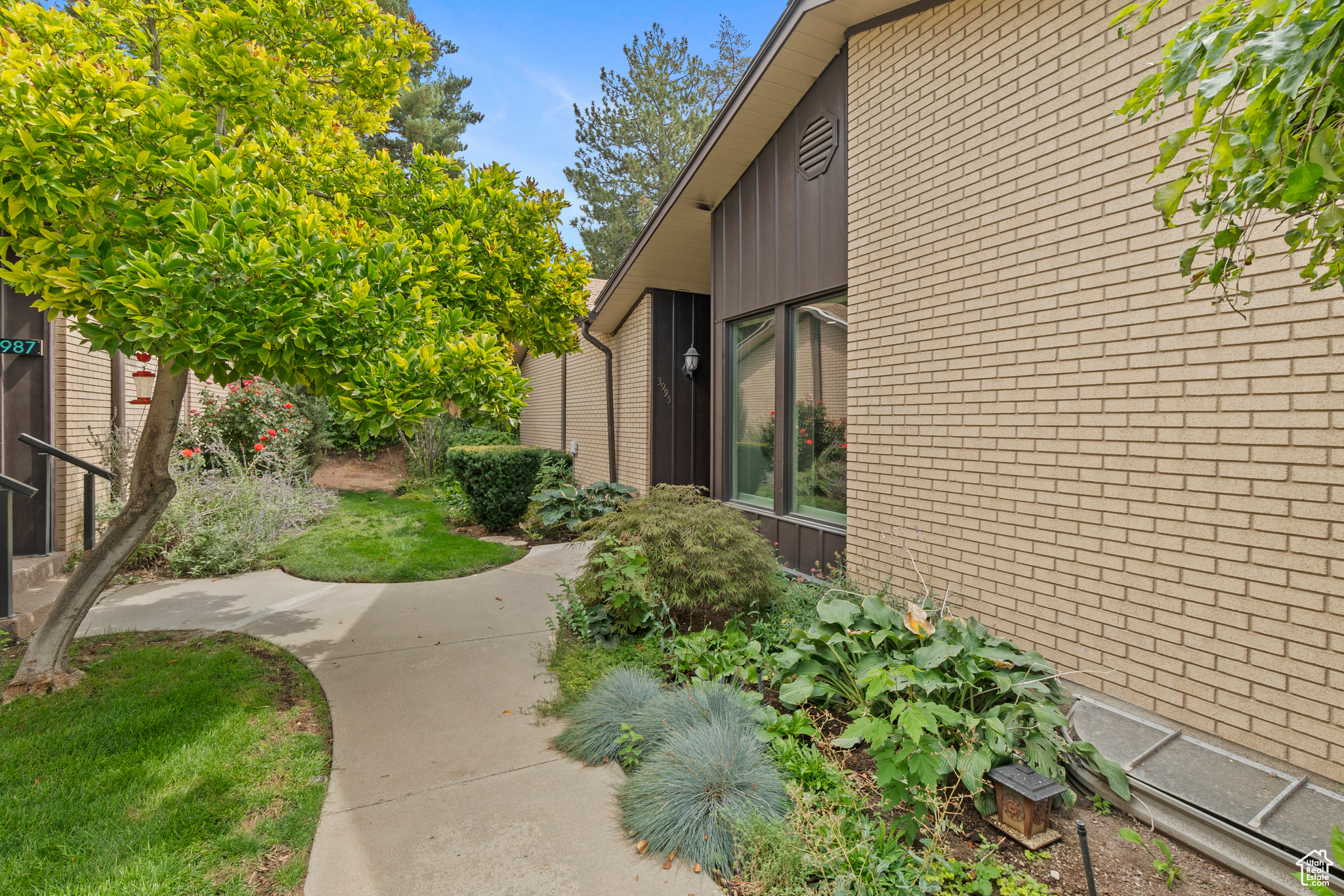 MOUNT OLYMPU - Residential