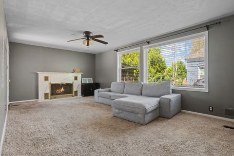 Tiny photo for 340 N 200 W, Springville, UT 84663 (MLS # 2149326)
