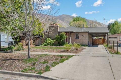 Photo of 340 N 200 W, Springville, UT 84663 (MLS # 2149326)