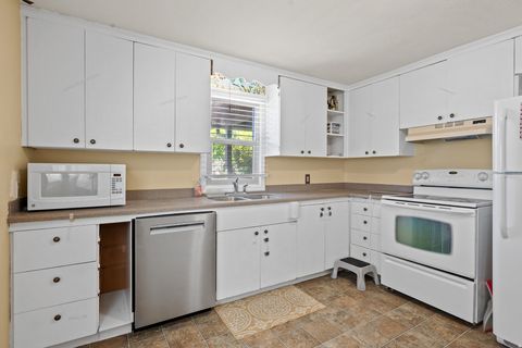 Tiny photo for 340 N 200 W, Springville, UT 84663 (MLS # 2149326)