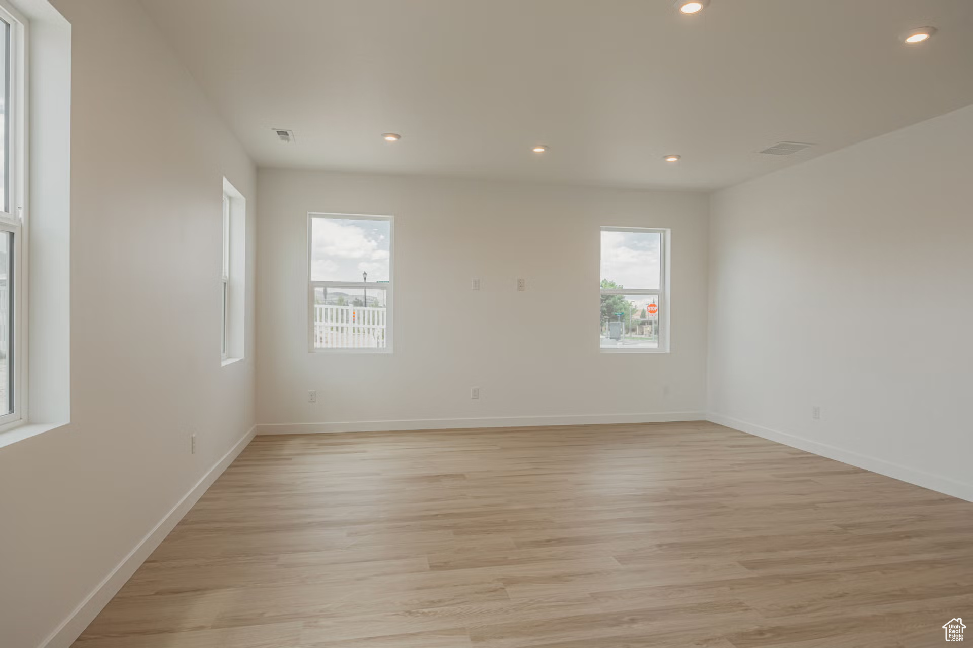 946 W COLUMBIA CT S 107