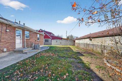 Tiny photo for 769 E BARROWS AVE, Salt Lake City, UT 84106 (MLS # 2126907)