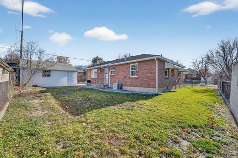 Tiny photo for 769 E BARROWS AVE, Salt Lake City, UT 84106 (MLS # 2126907)