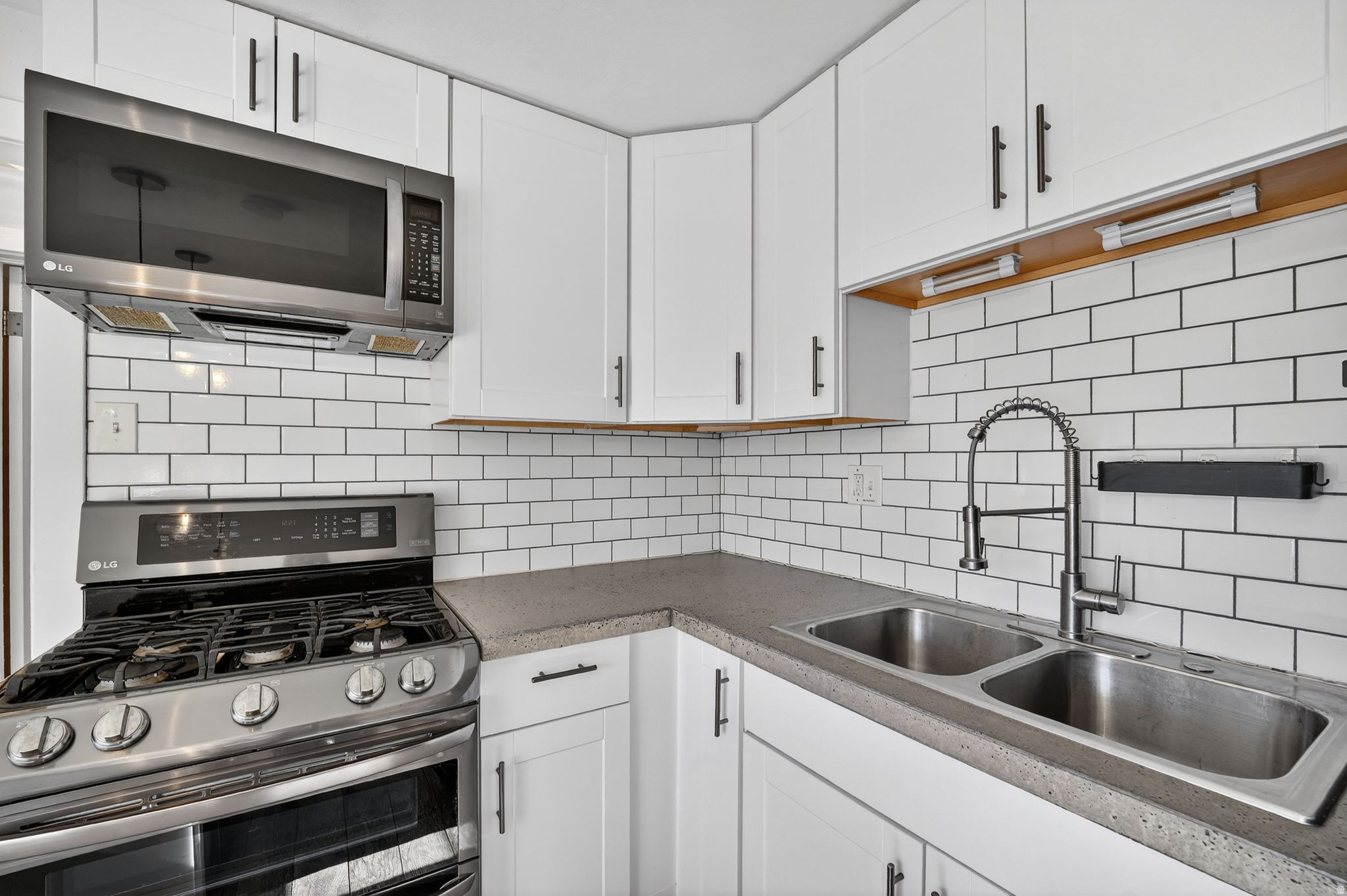 WANDAMERE HEIGHTS - Residential