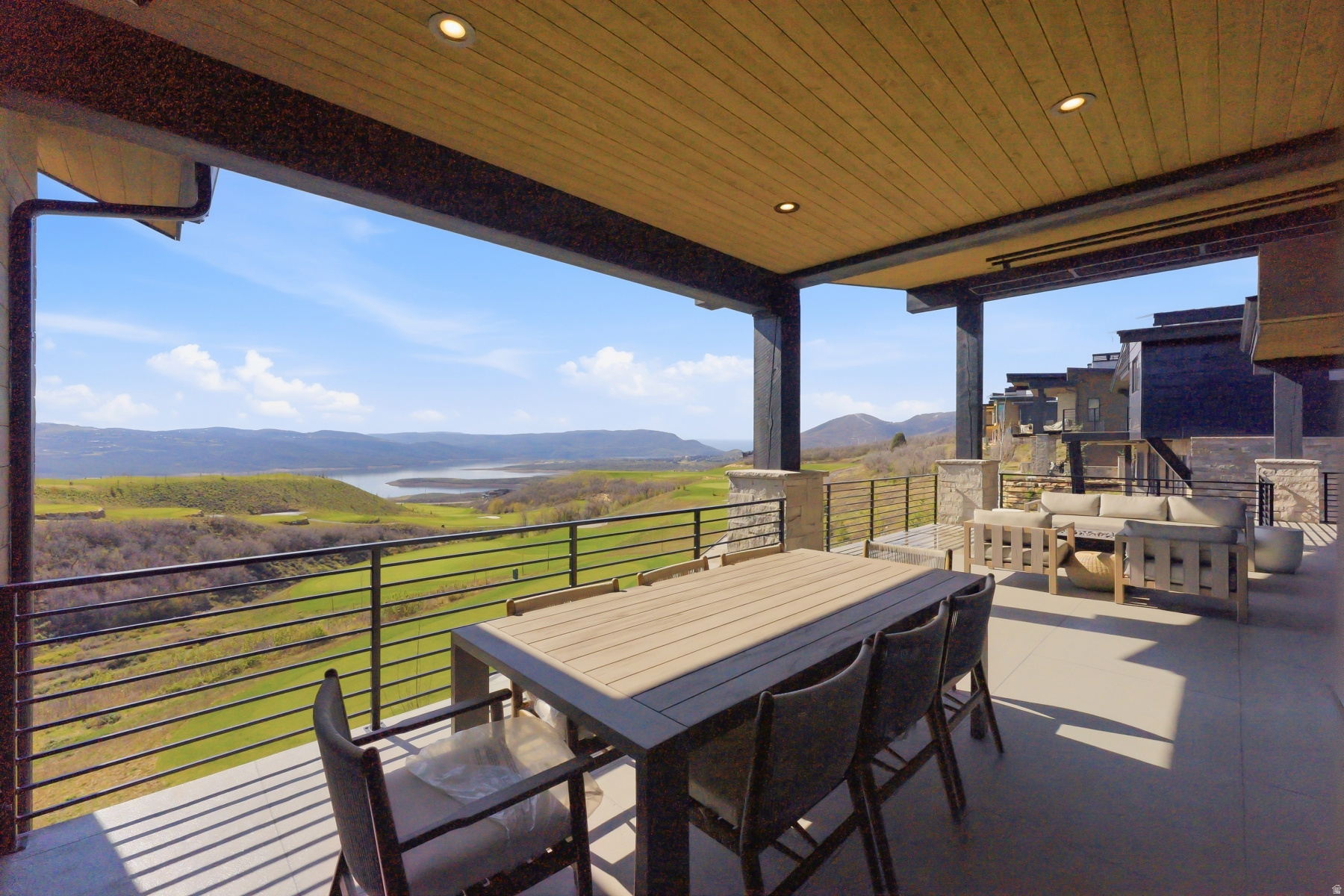 SKYRIDGE - Residential