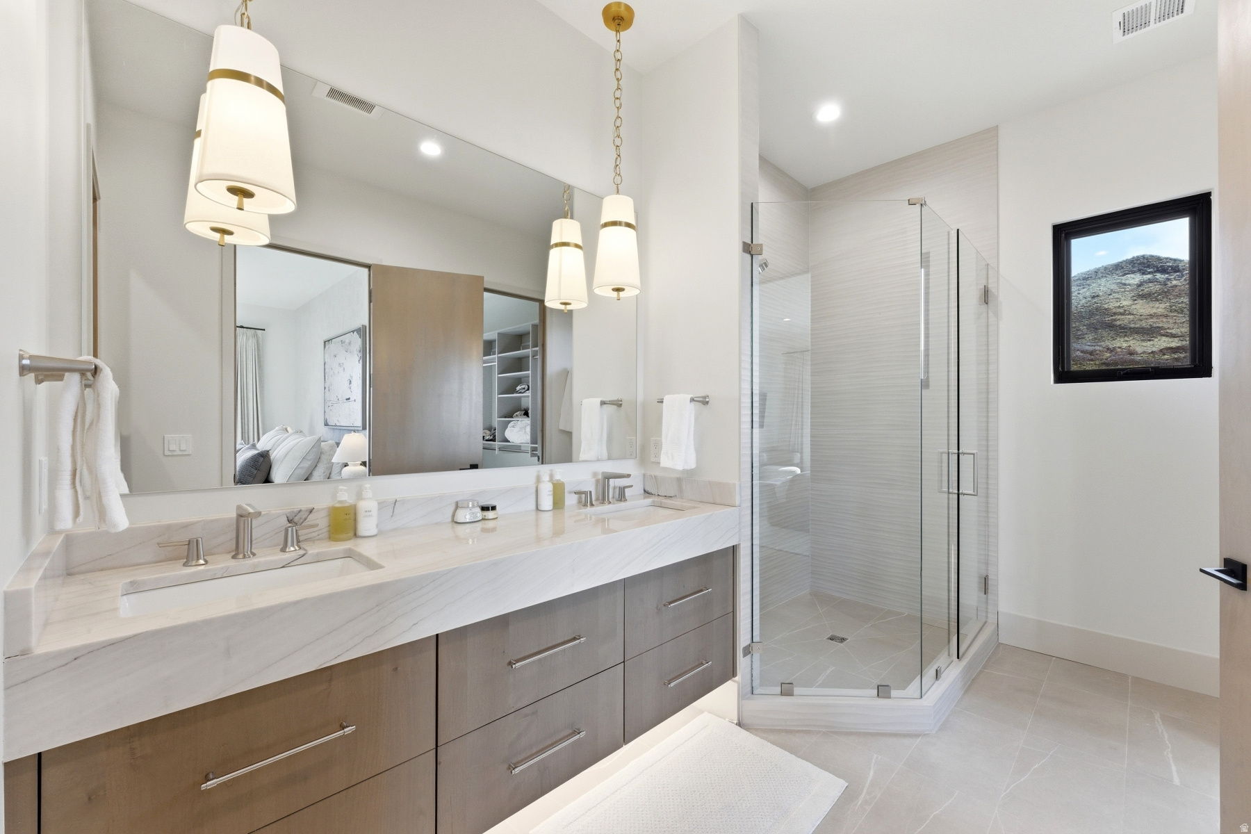 SKYRIDGE - Residential
