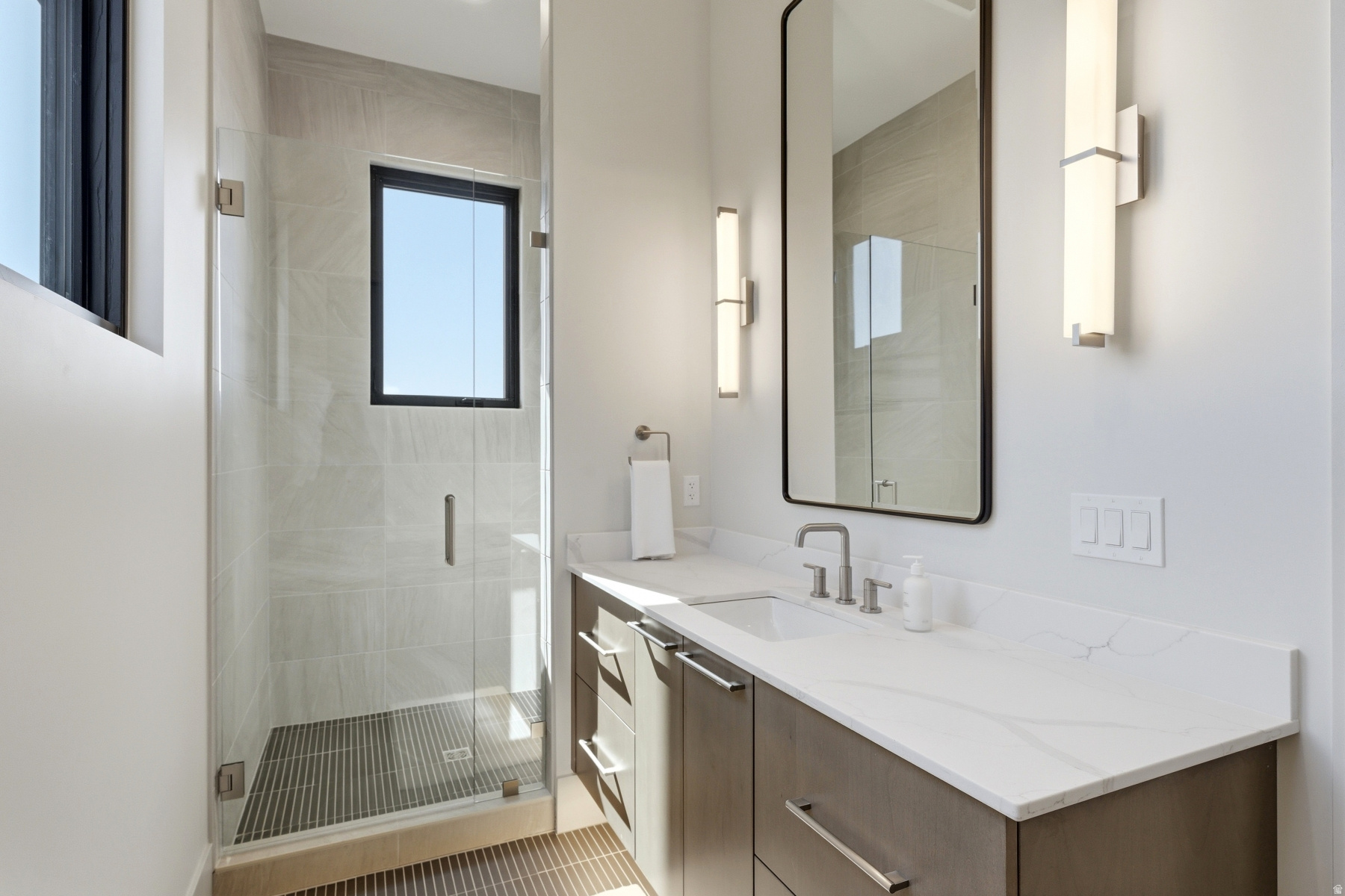 SKYRIDGE - Residential