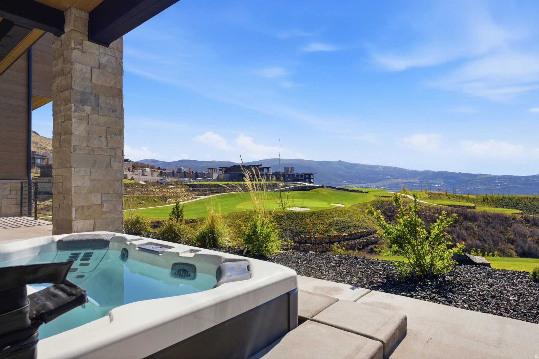 SKYRIDGE - Residential