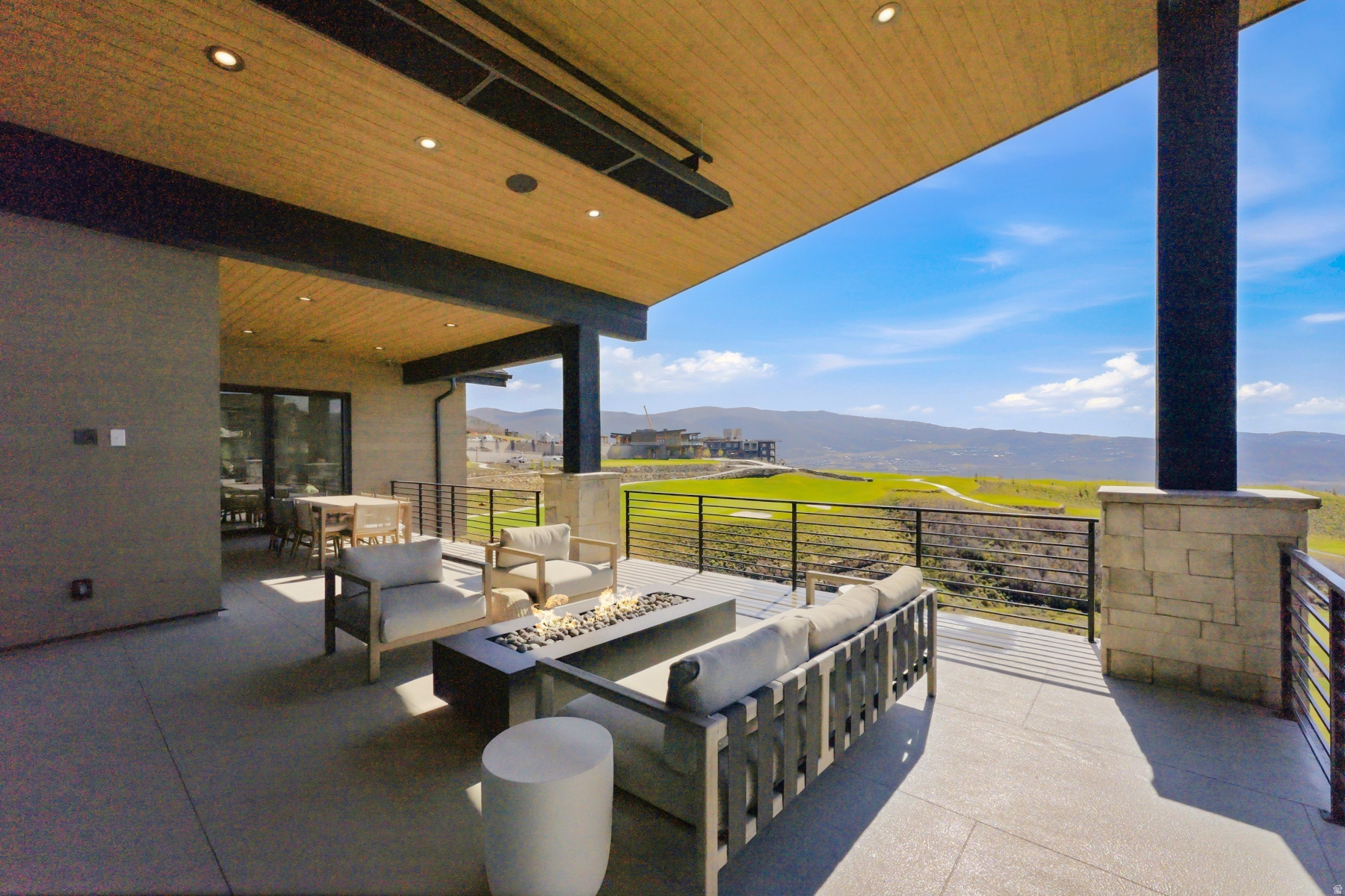 SKYRIDGE - Residential