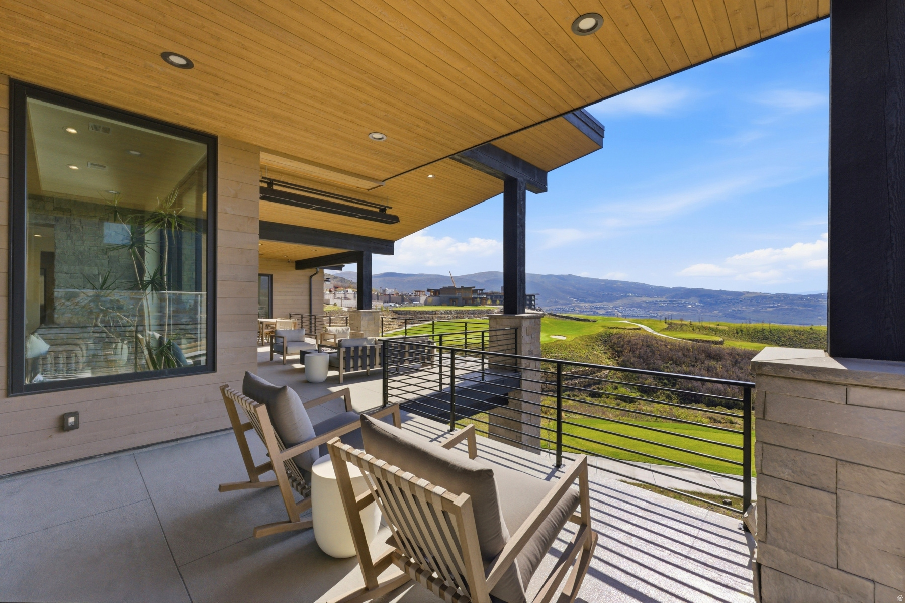 SKYRIDGE - Residential