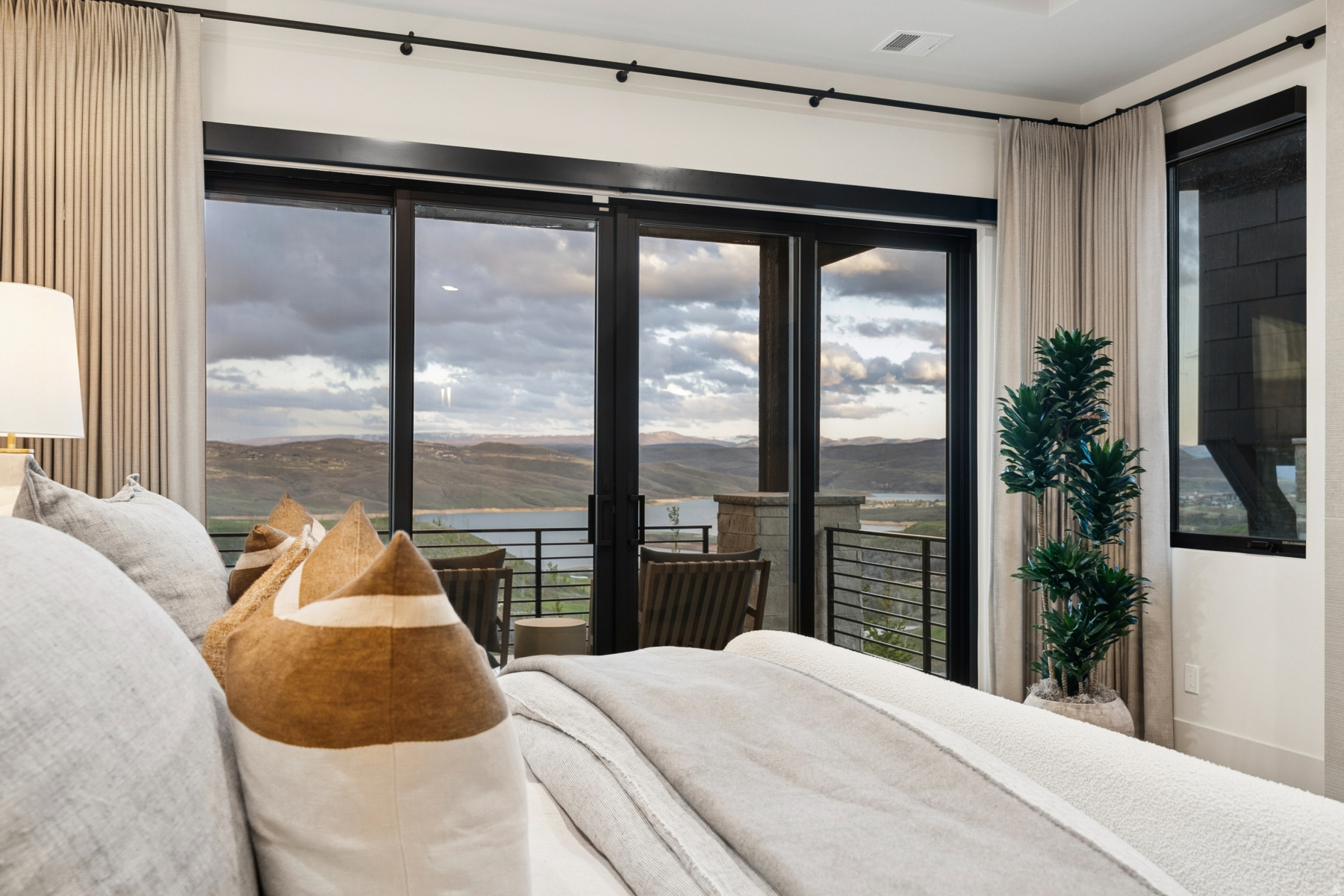 SKYRIDGE - Residential