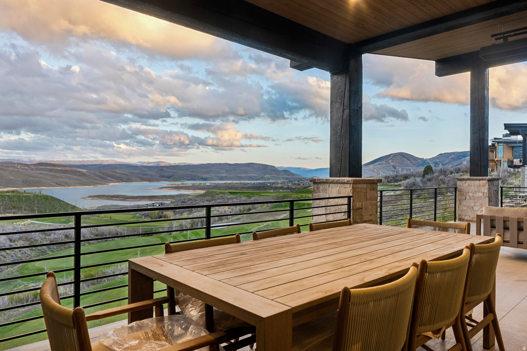 SKYRIDGE - Residential