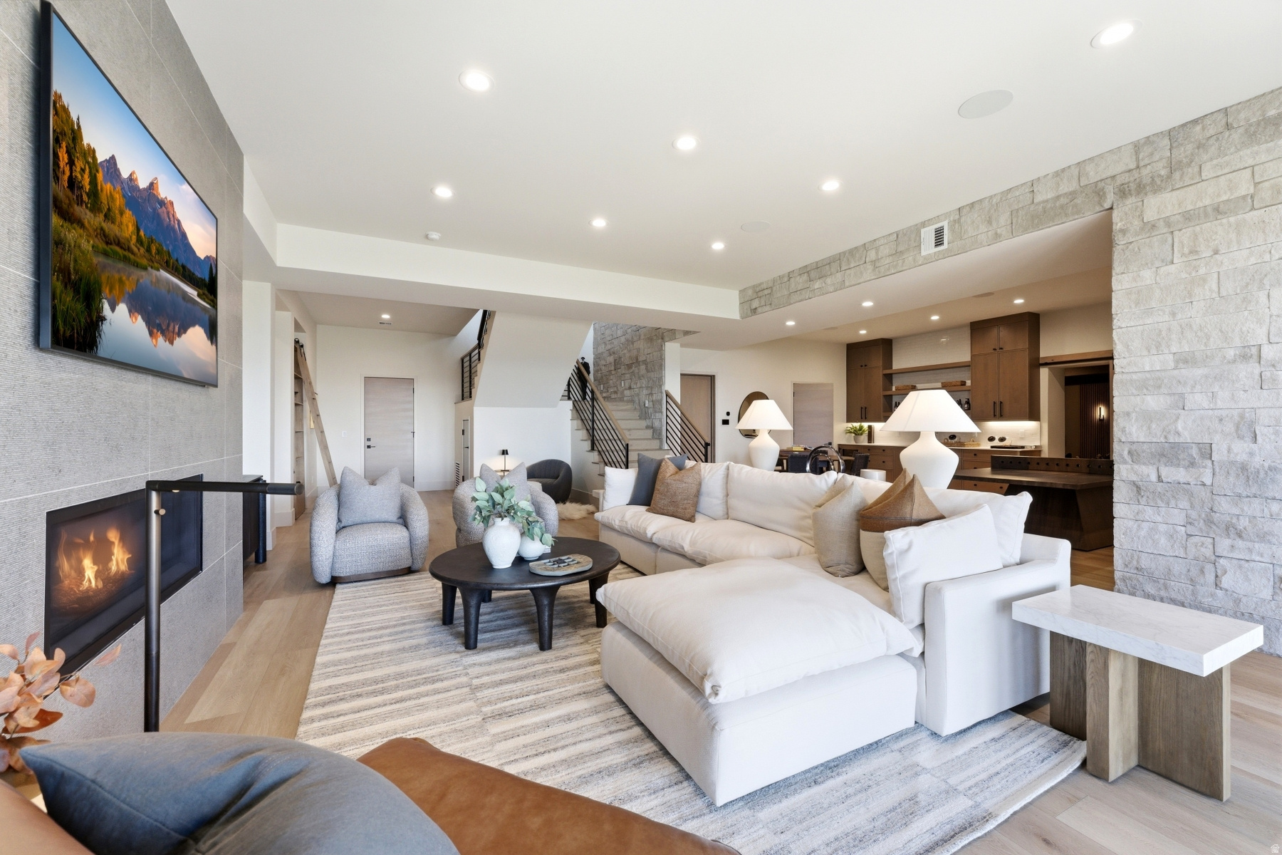 SKYRIDGE - Residential