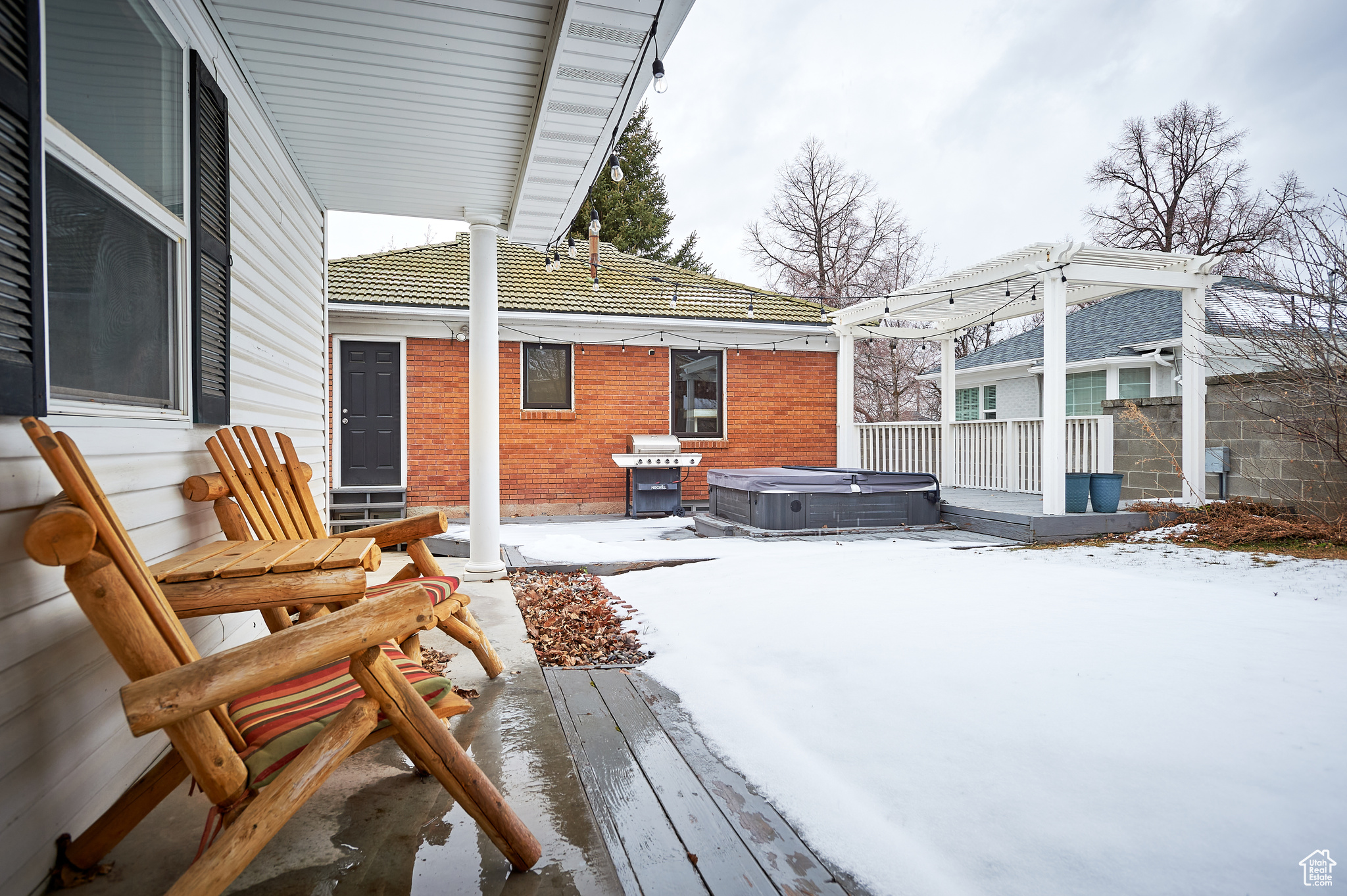 Salt Lake City, Utah 84109, United States, 4 Bedrooms Bedrooms, ,2 BathroomsBathrooms,Residential,Pending,1988