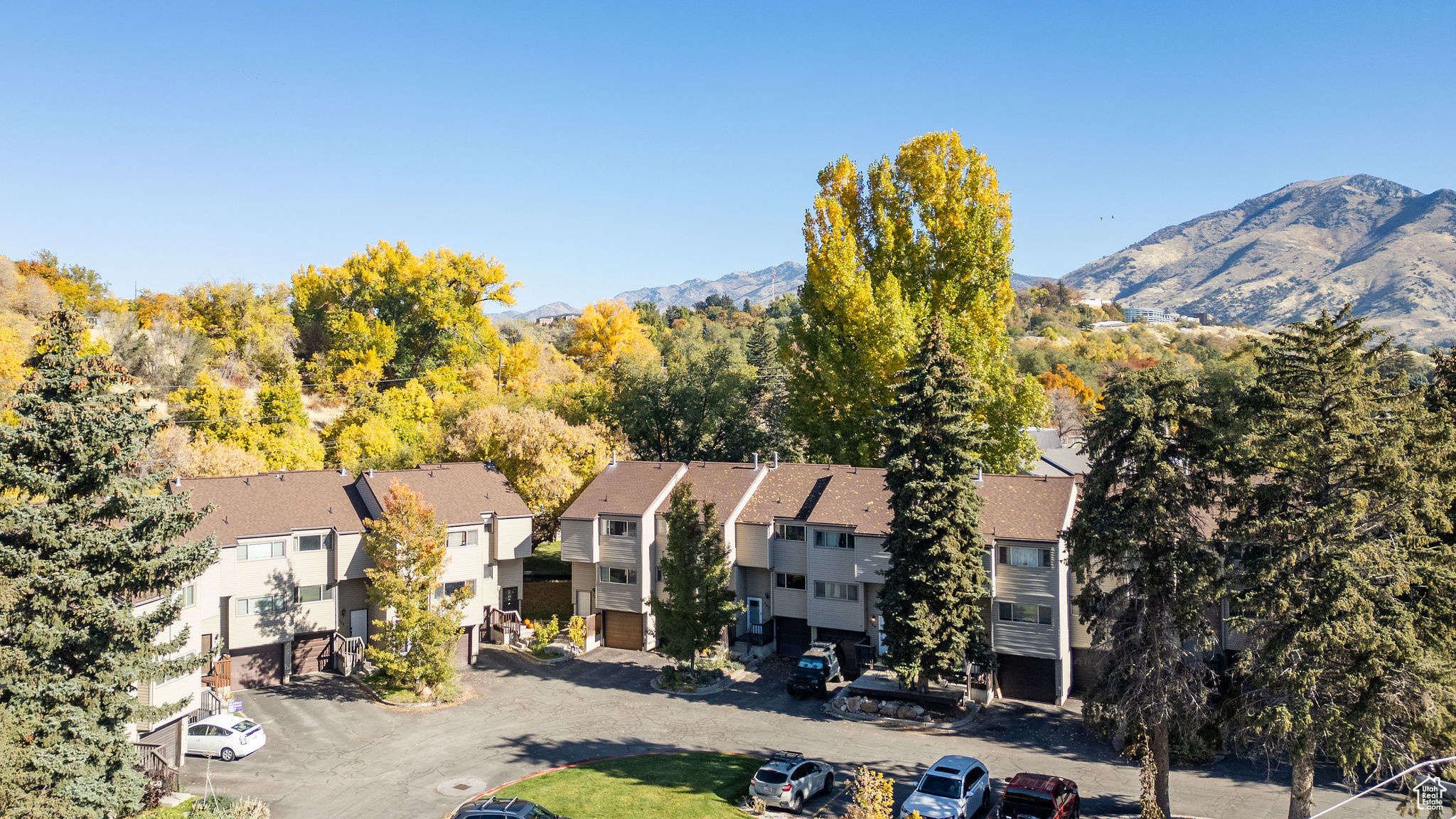 LAKEWOOD CONDOS - Residential