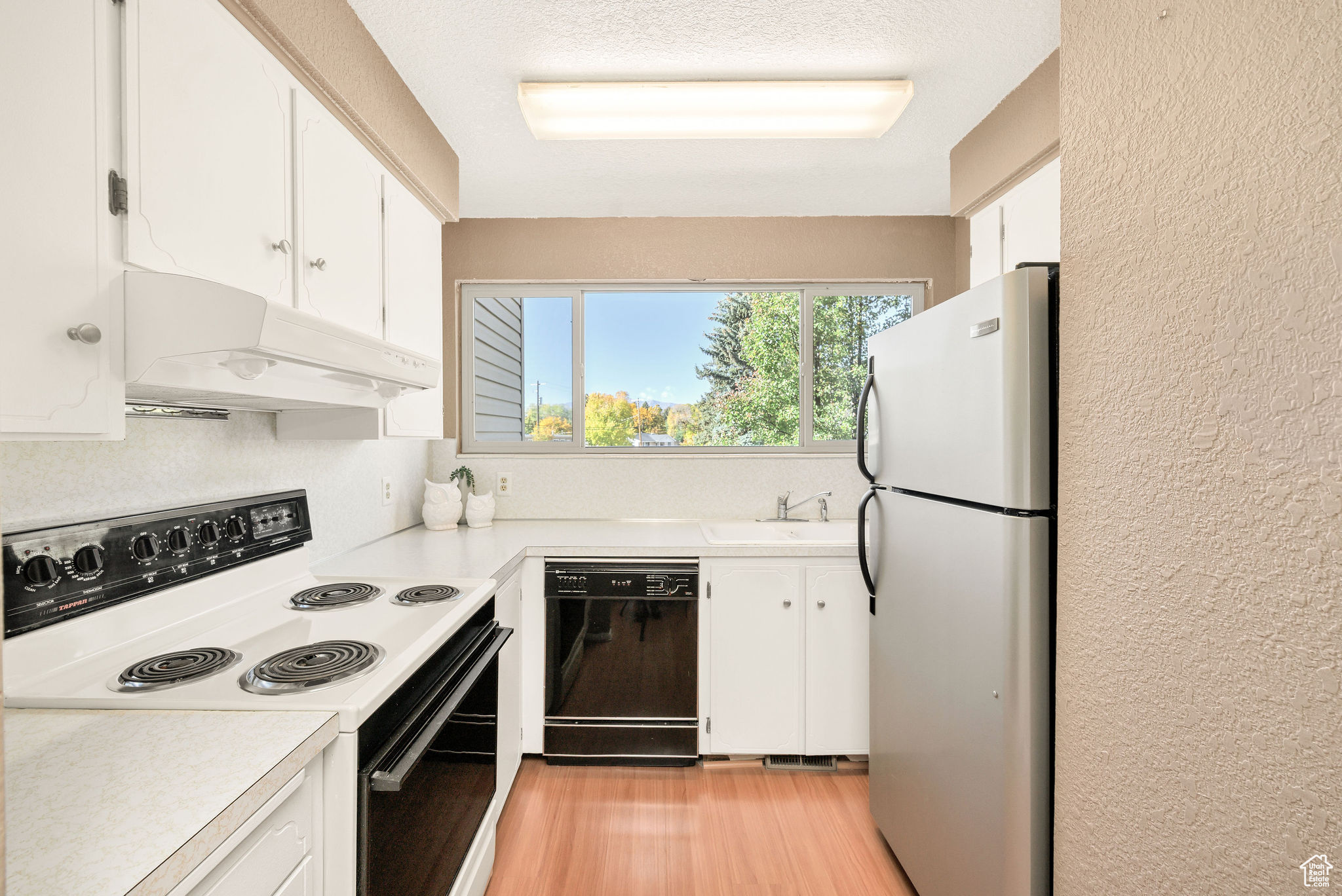 LAKEWOOD CONDOS - Residential