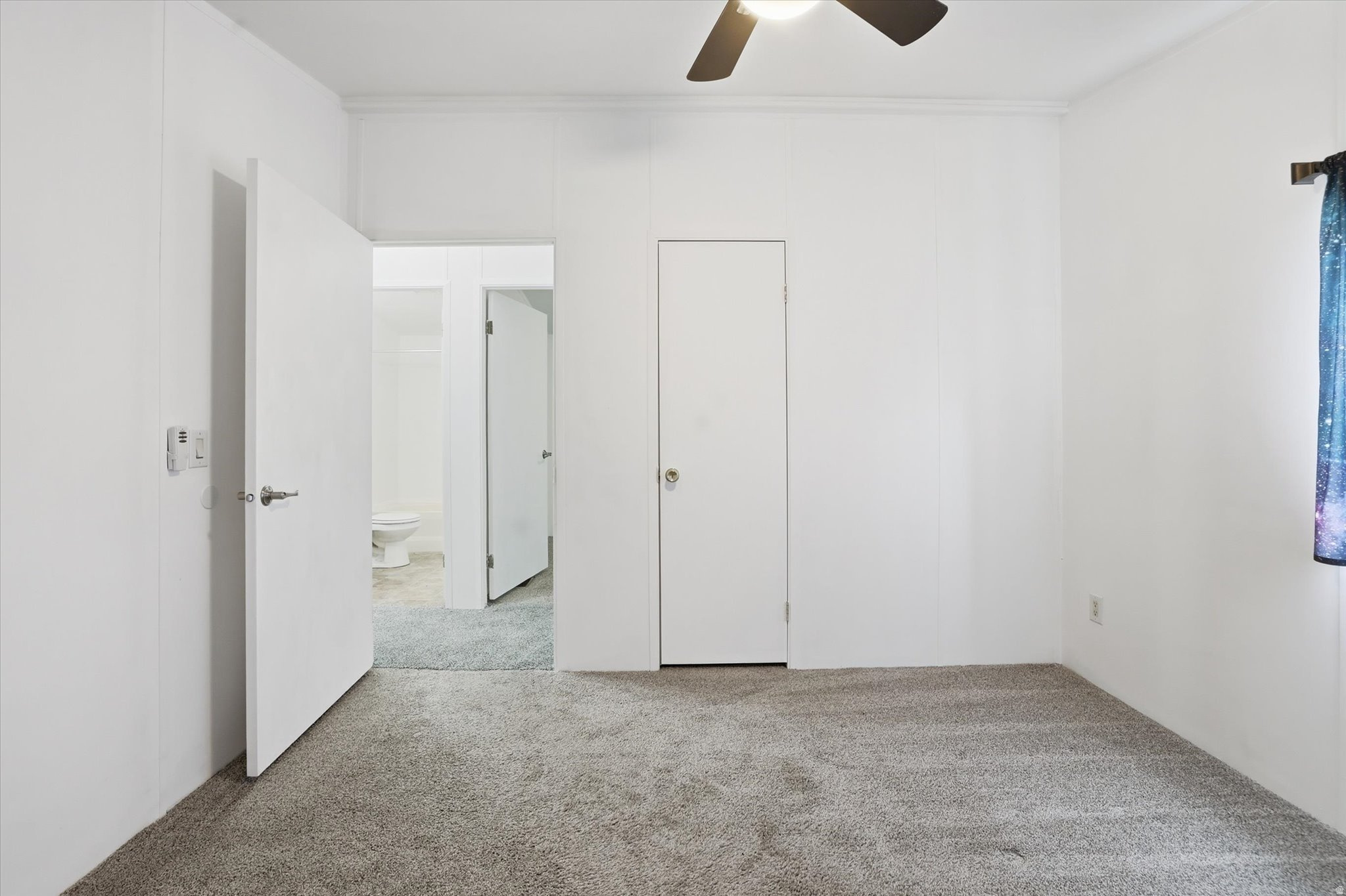 T & C HOMES - Residential