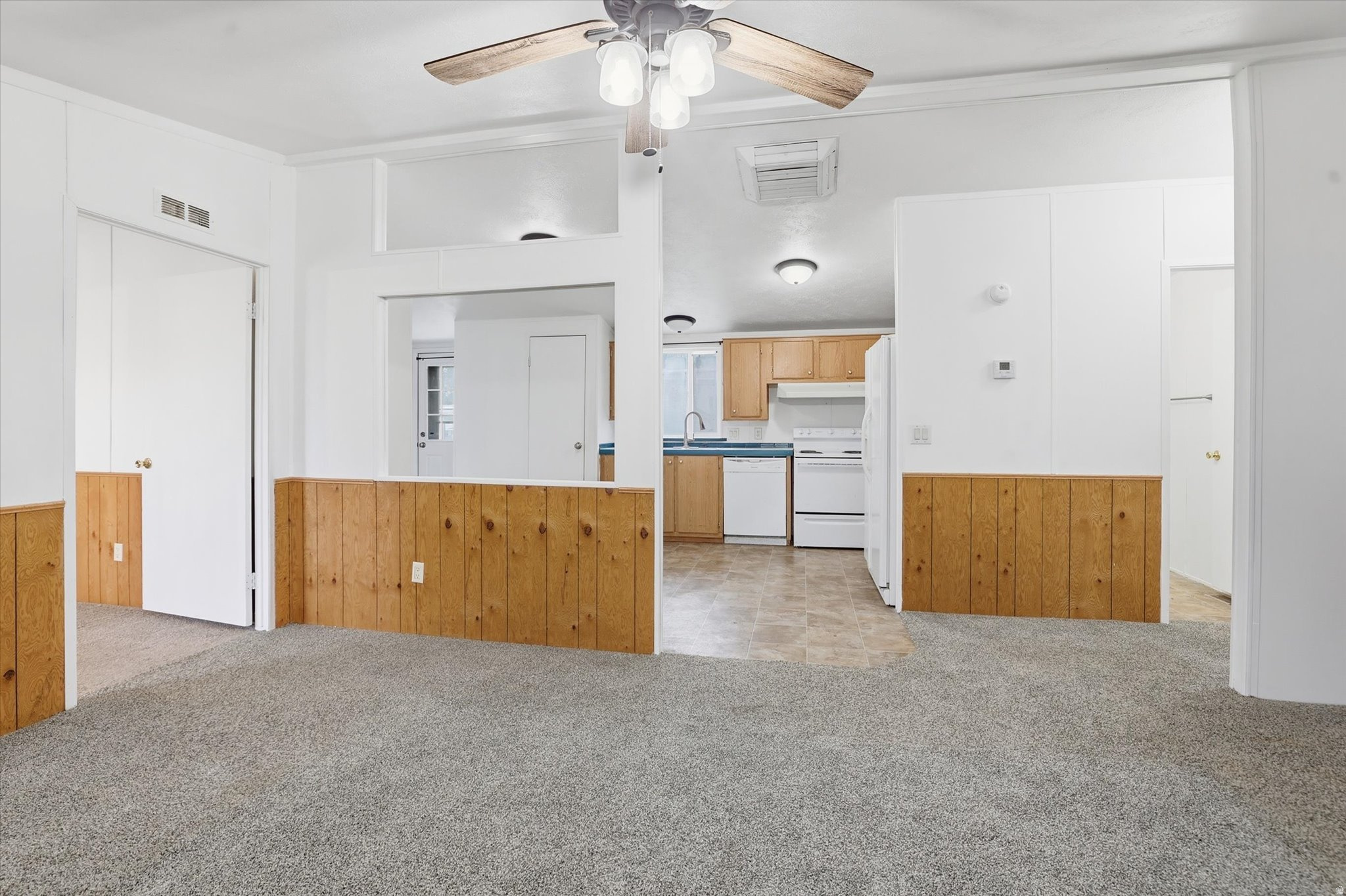 T & C HOMES - Residential
