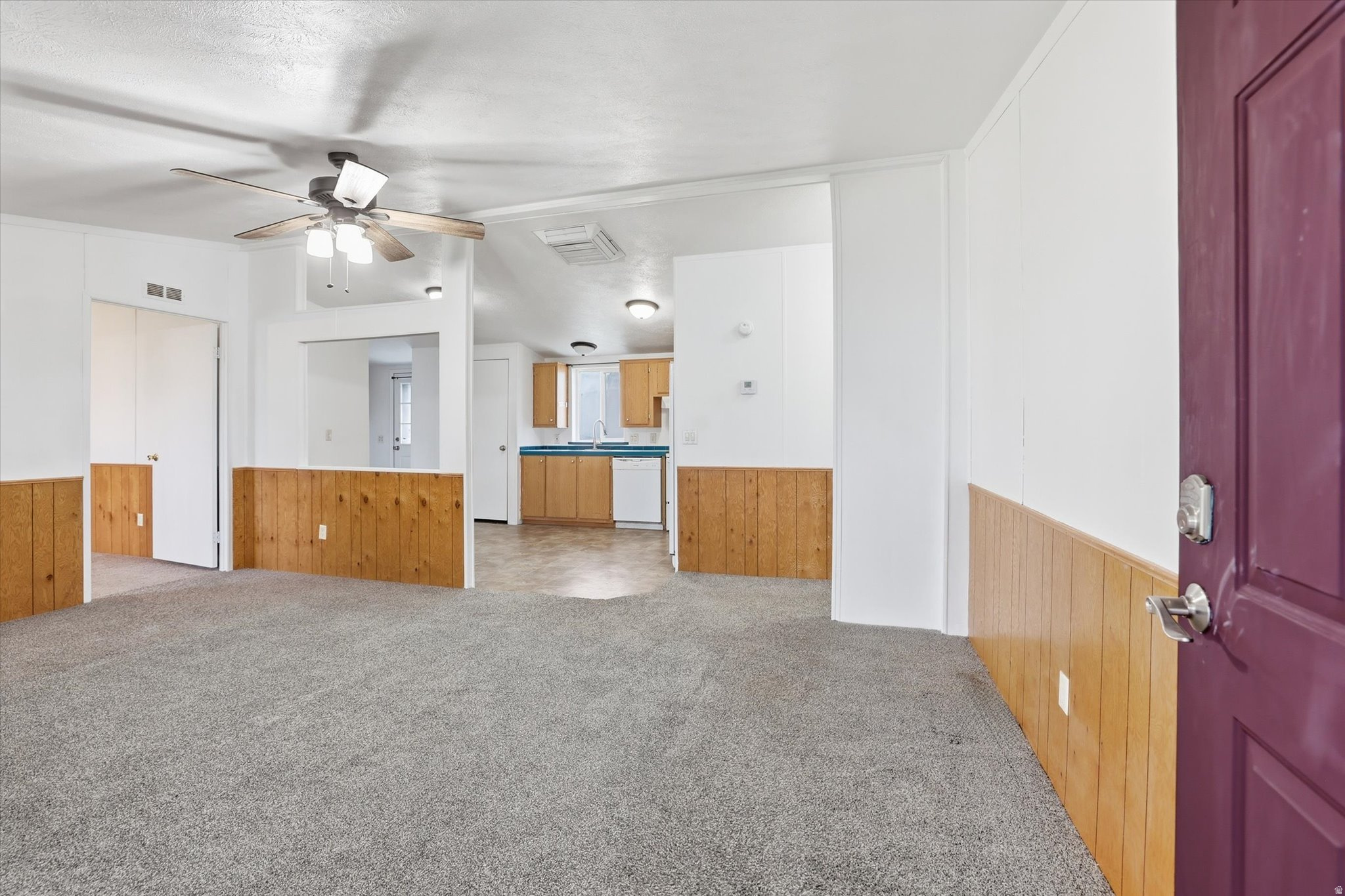 T & C HOMES - Residential