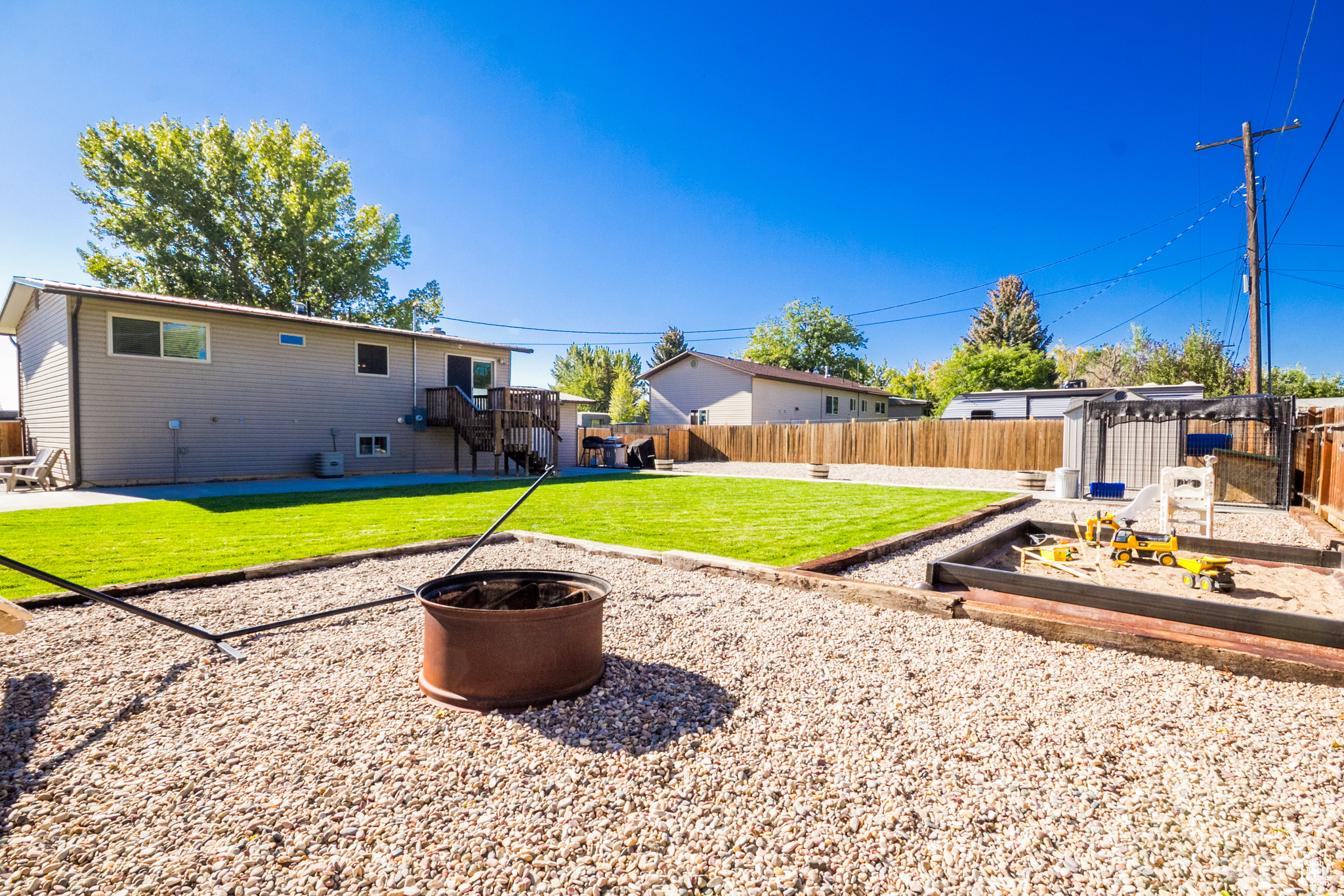 MOUNTAIN VIEW - Residential