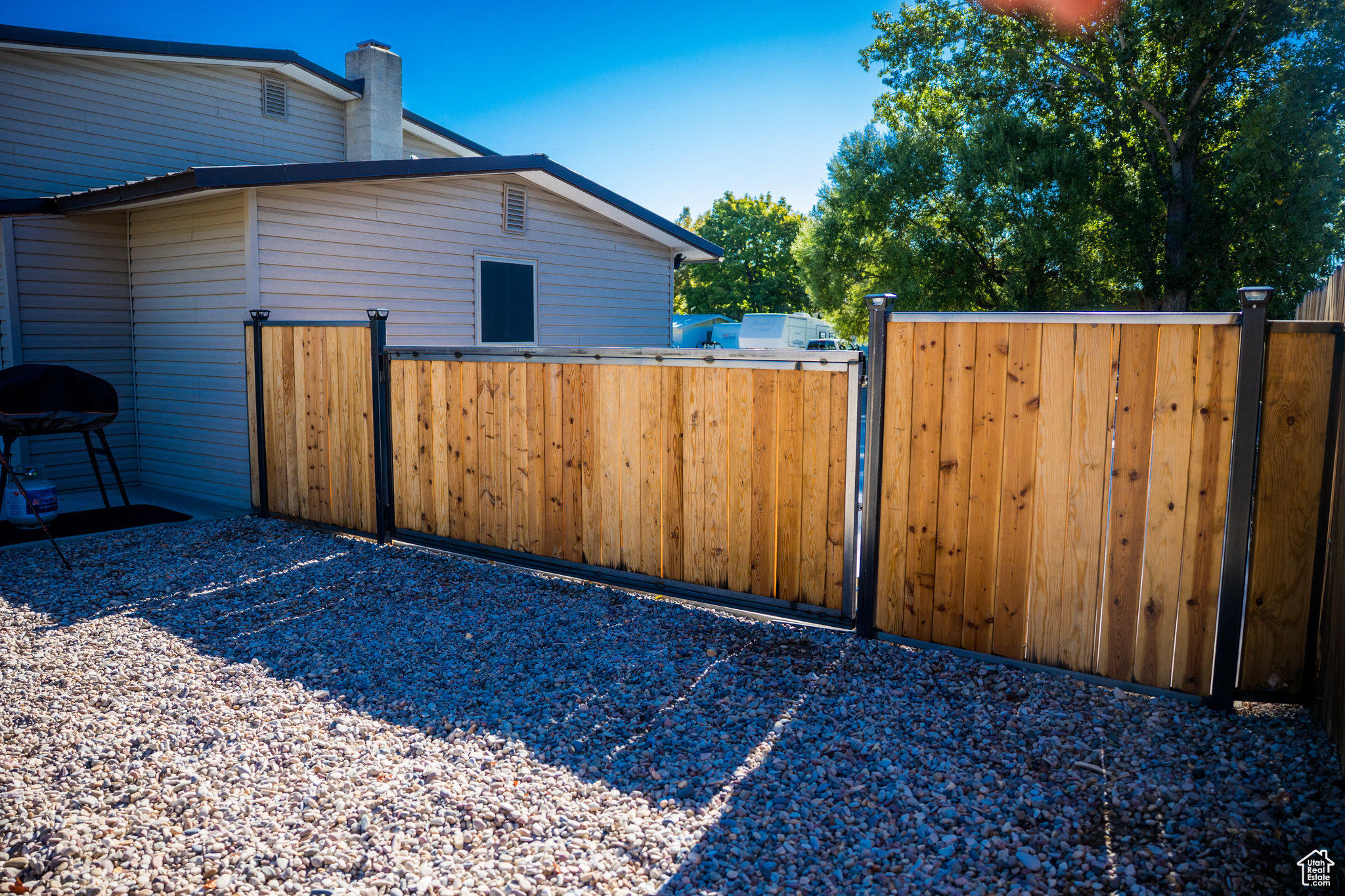 MOUNTAIN VIEW - Residential