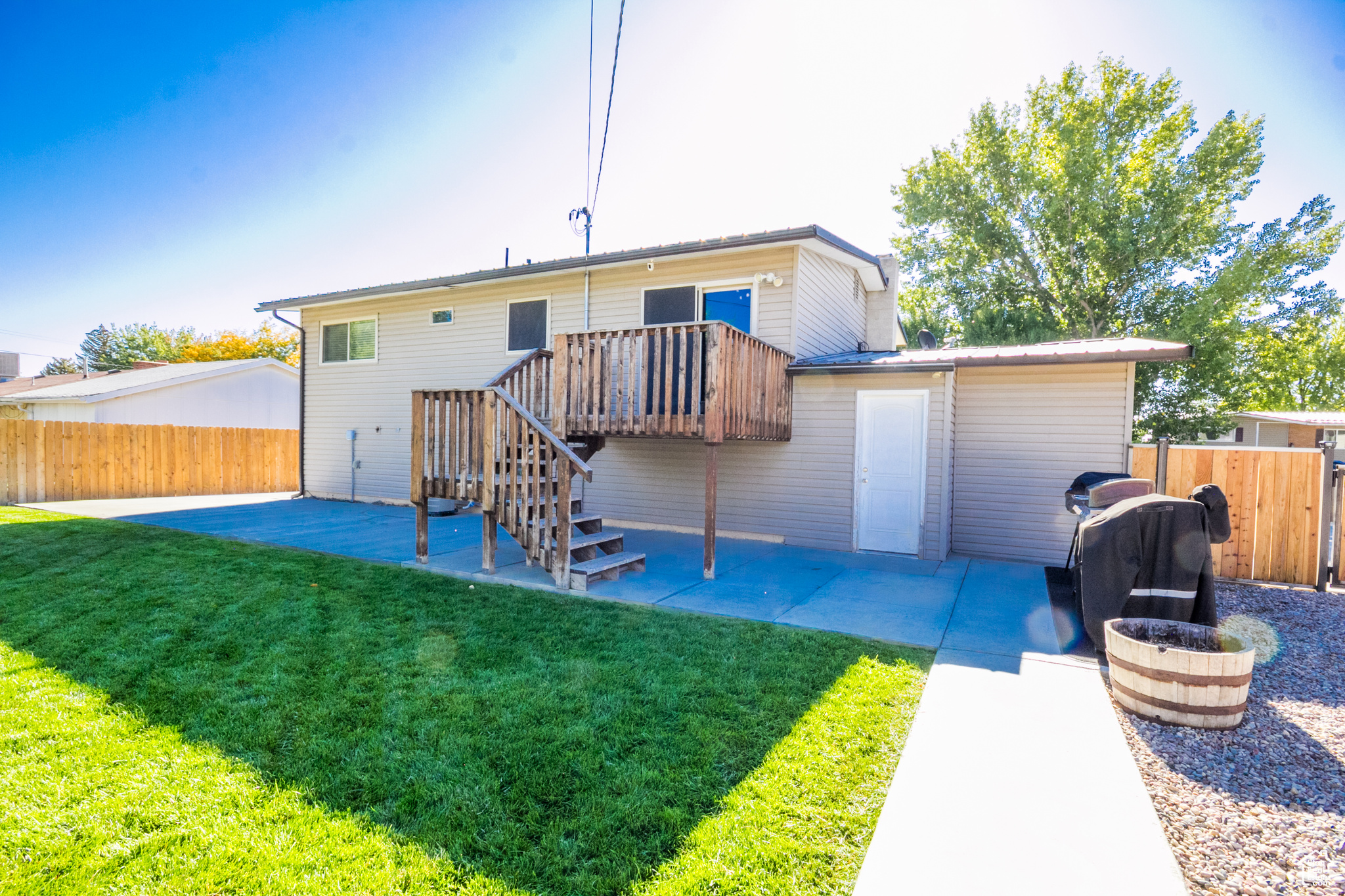 MOUNTAIN VIEW - Residential