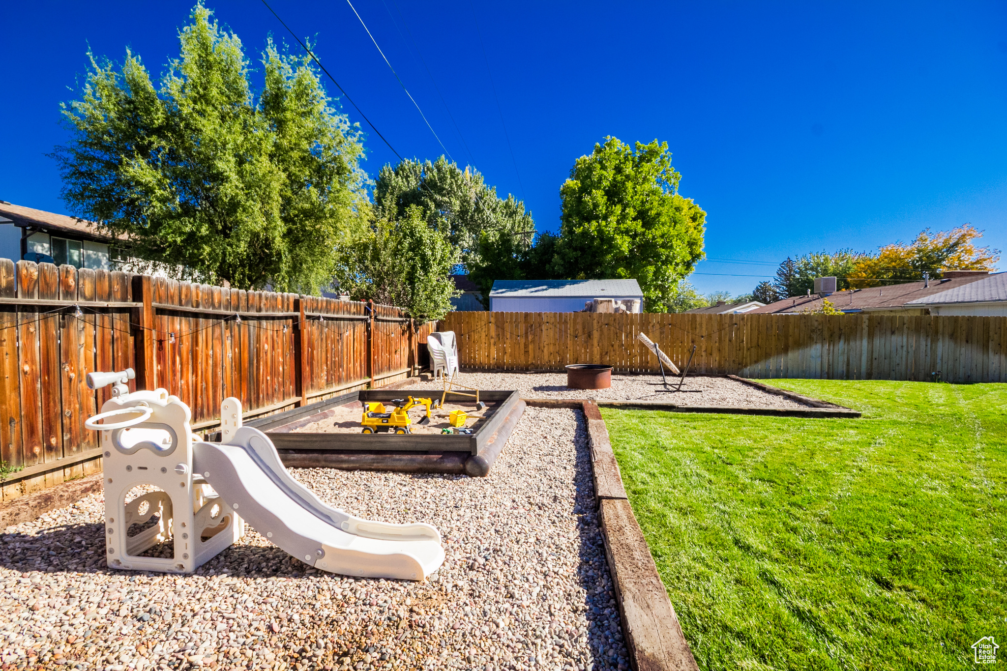 MOUNTAIN VIEW - Residential