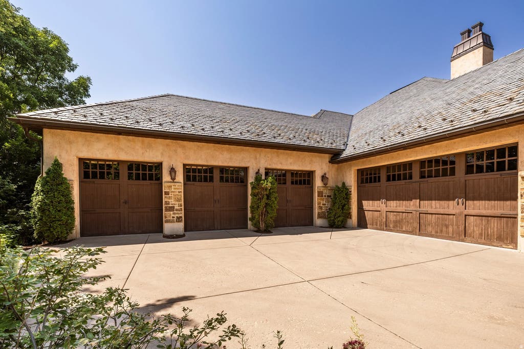 Photo of 6176 S VERNESS CV, Holladay, UT 84121 (MLS # 2177846)