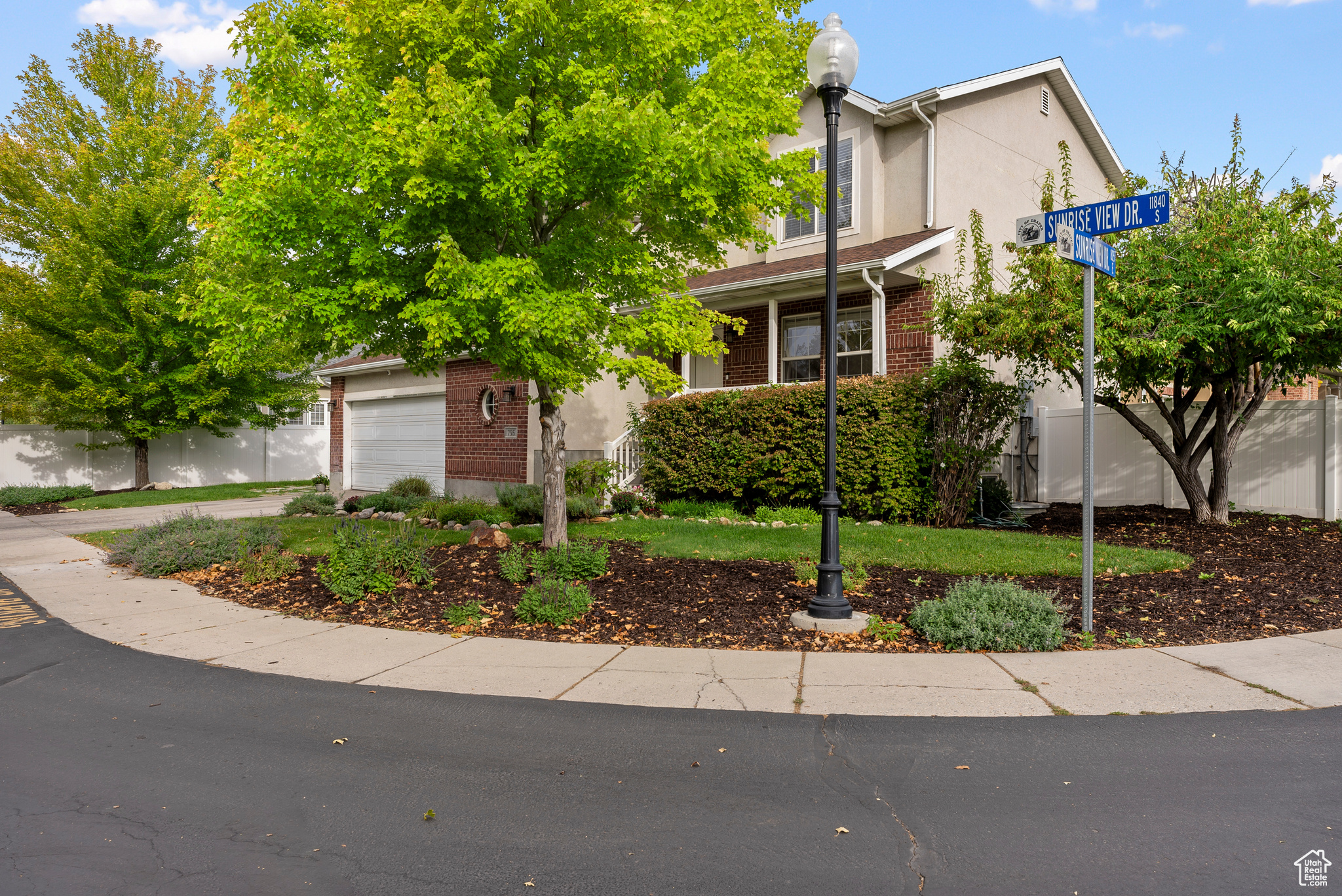 SUNSET PONDS PUD - Residential