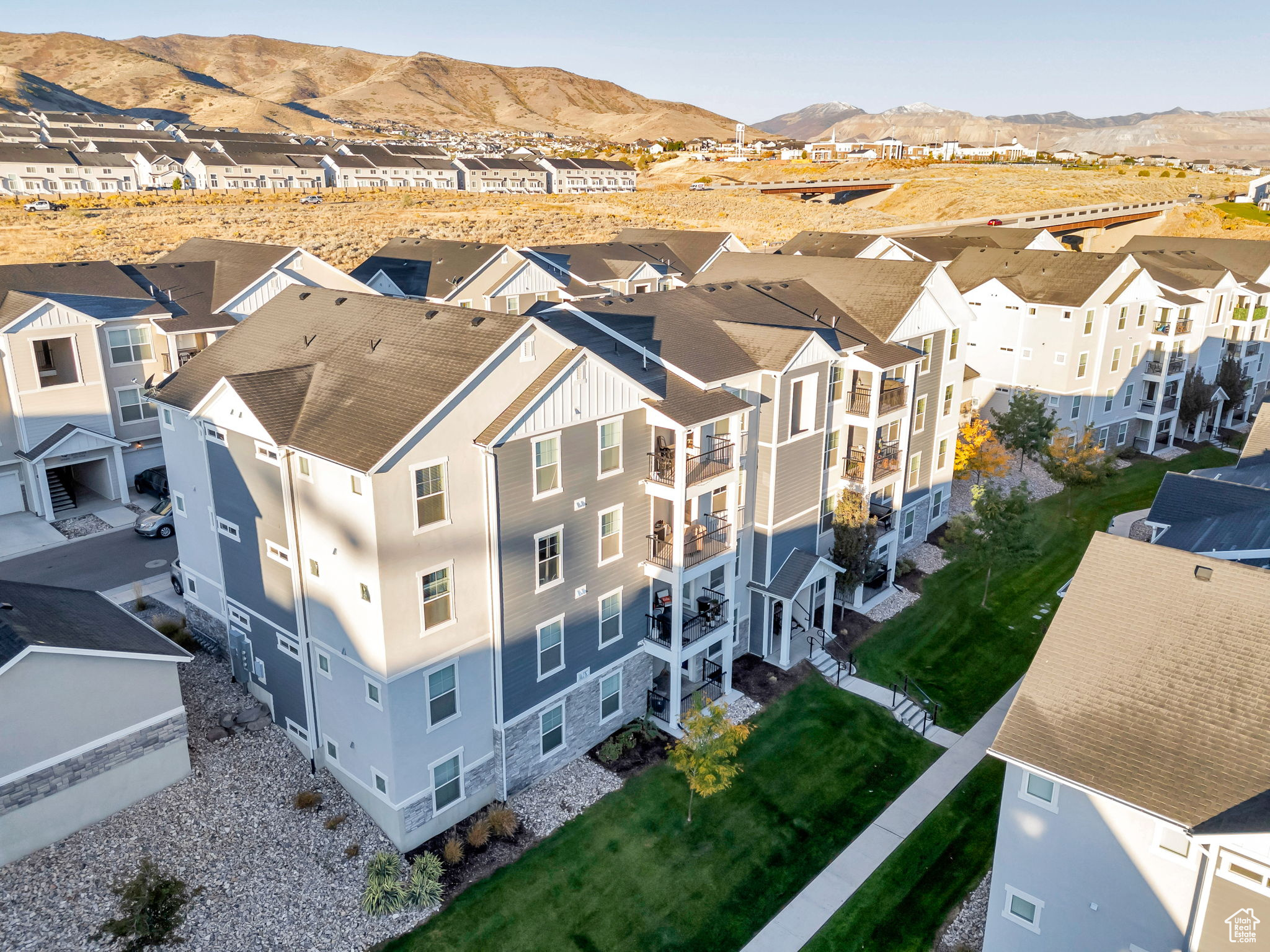 SADDLEBROOK - Residential