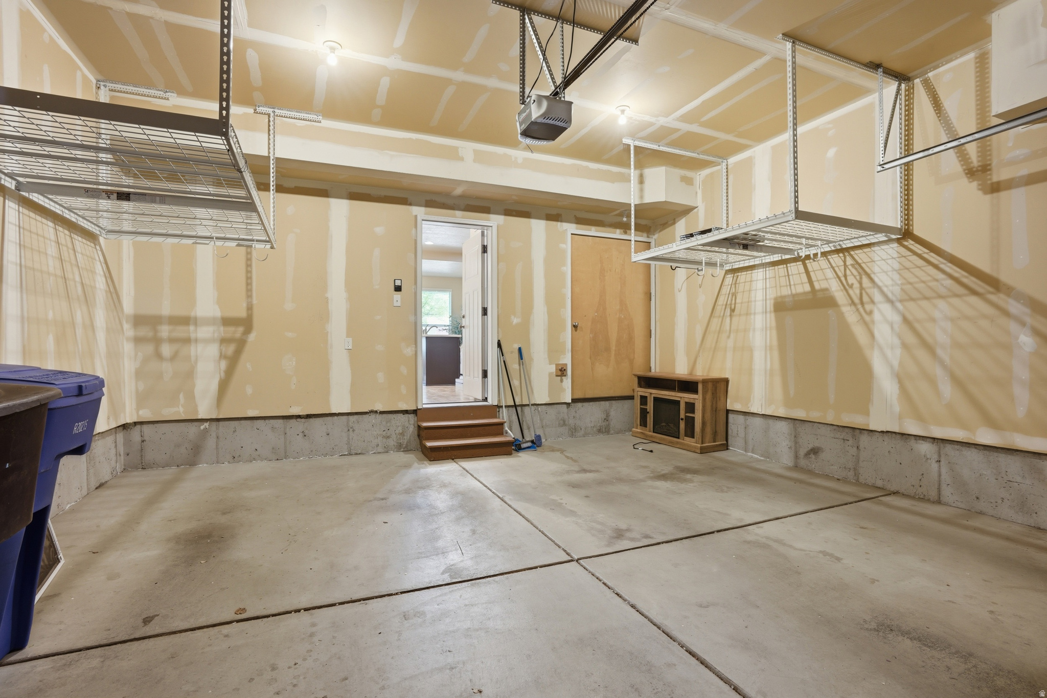 FARMINGTON CROSSING - Residential