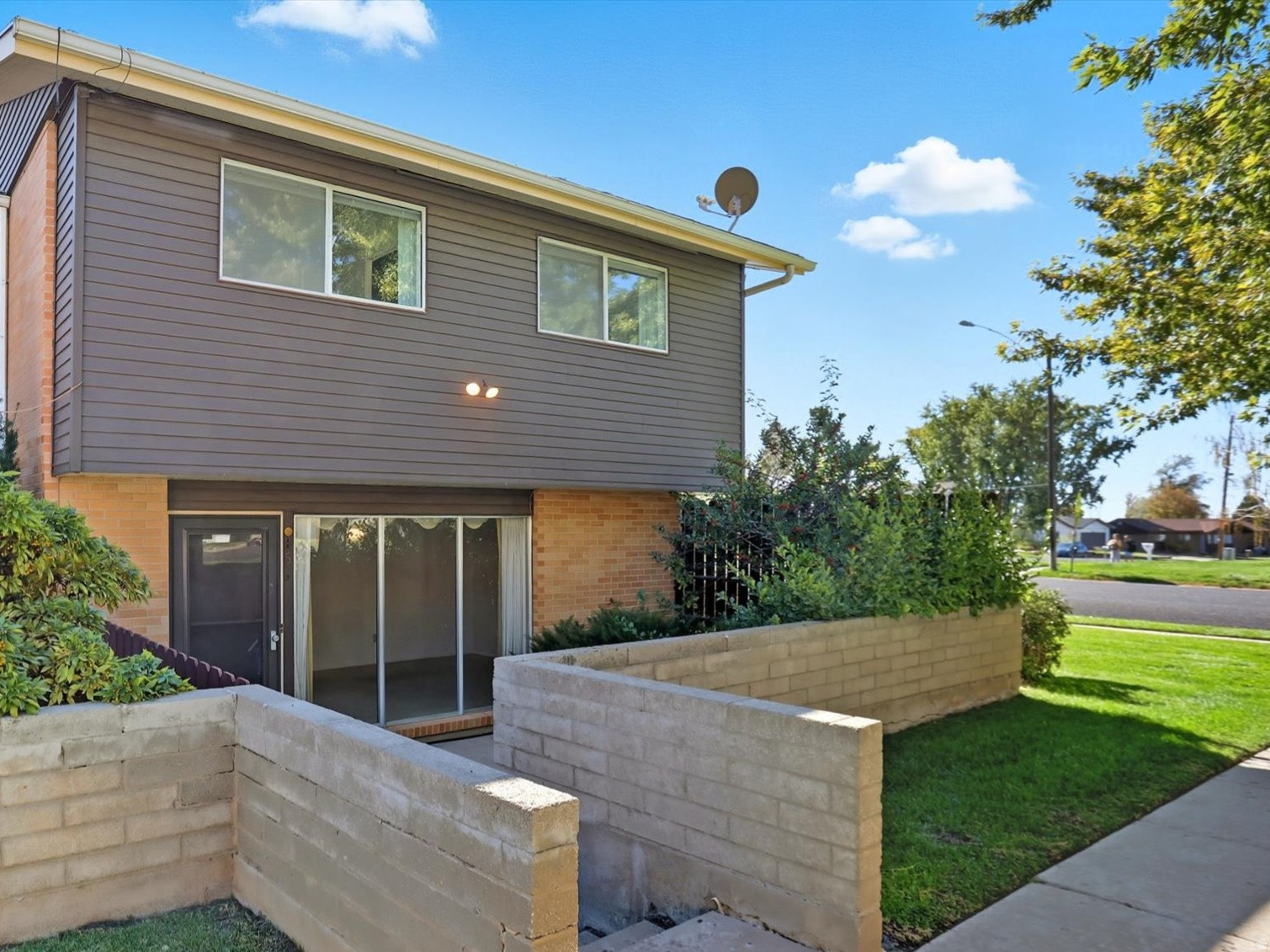 EMERALD HILLS - Residential