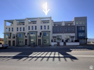 DOWNTOWN DAYBREAK - Residential