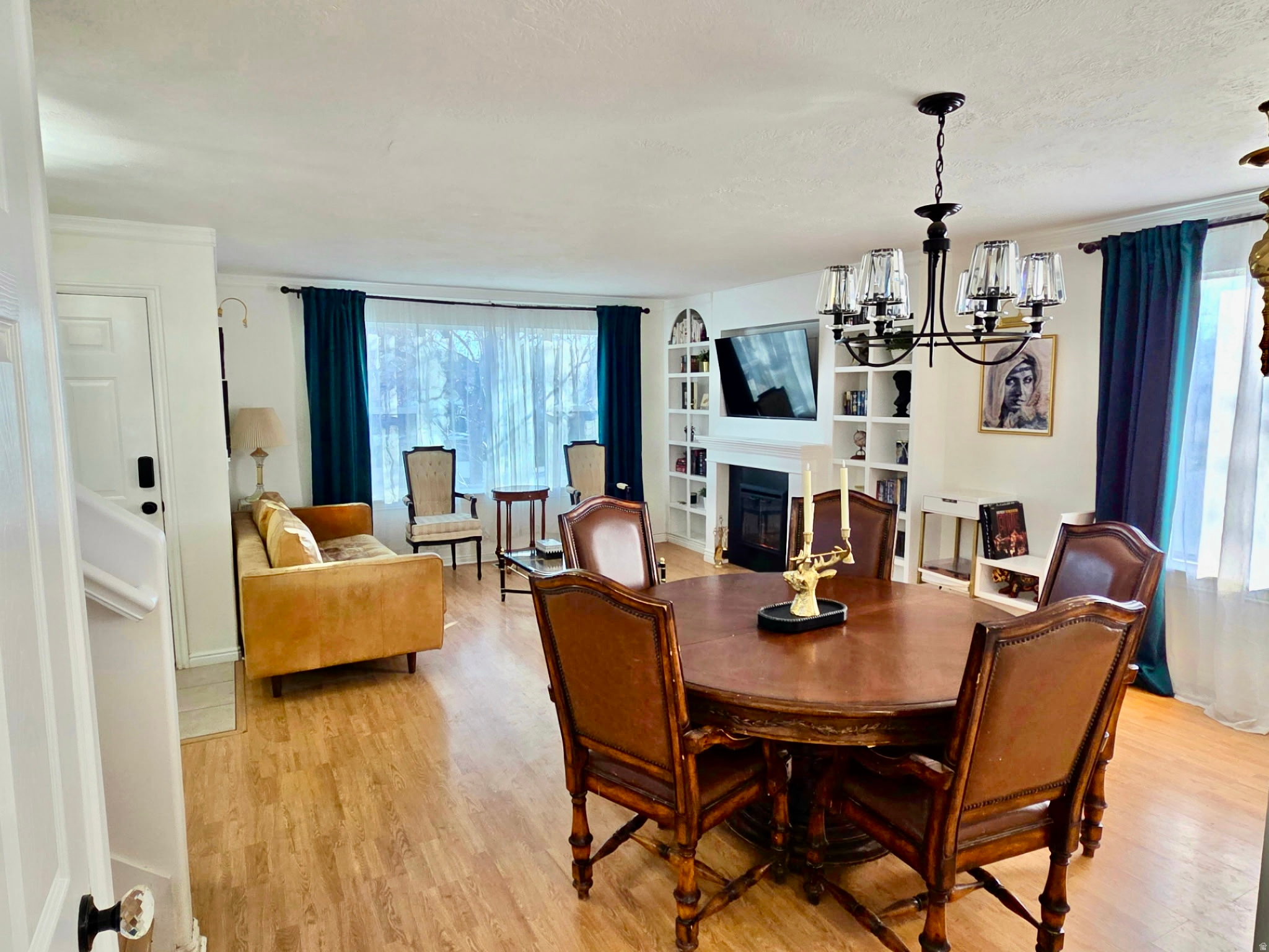 OVERLAKE ESTATES - Residential