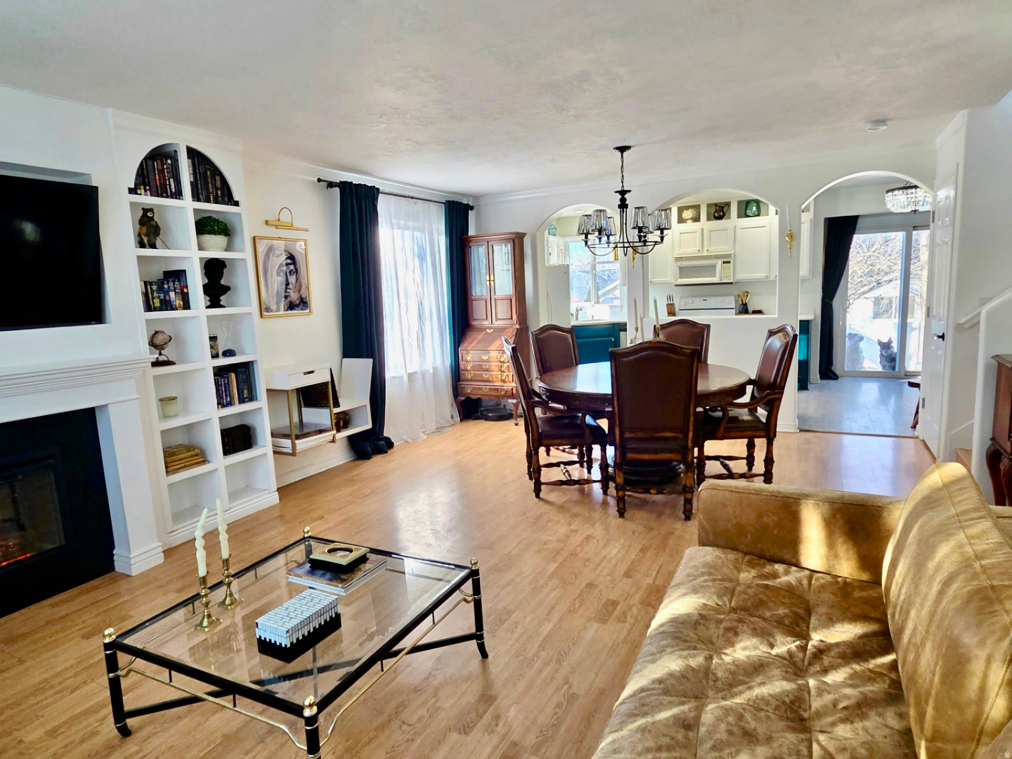 OVERLAKE ESTATES - Residential