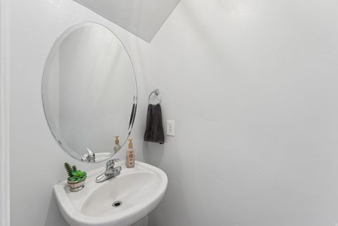 Tiny photo for 908 HALSTEAD DR N, North Salt Lake, UT 84054 (MLS # 2121144)