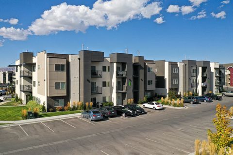 Tiny photo for 624 E 300 N #3, Vineyard, UT 84059 (MLS # 2124465)