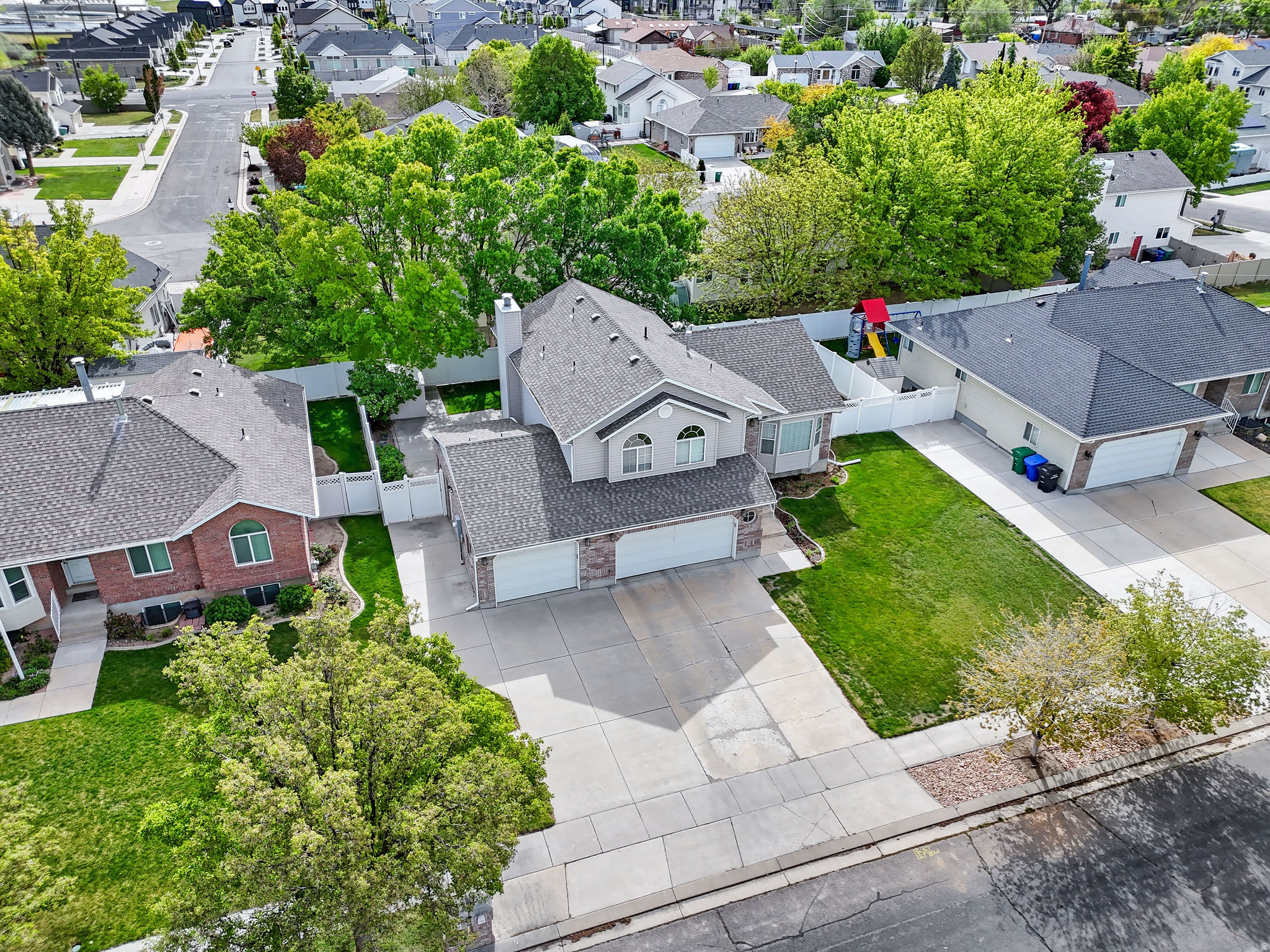 BARTON HOLLOW - Residential